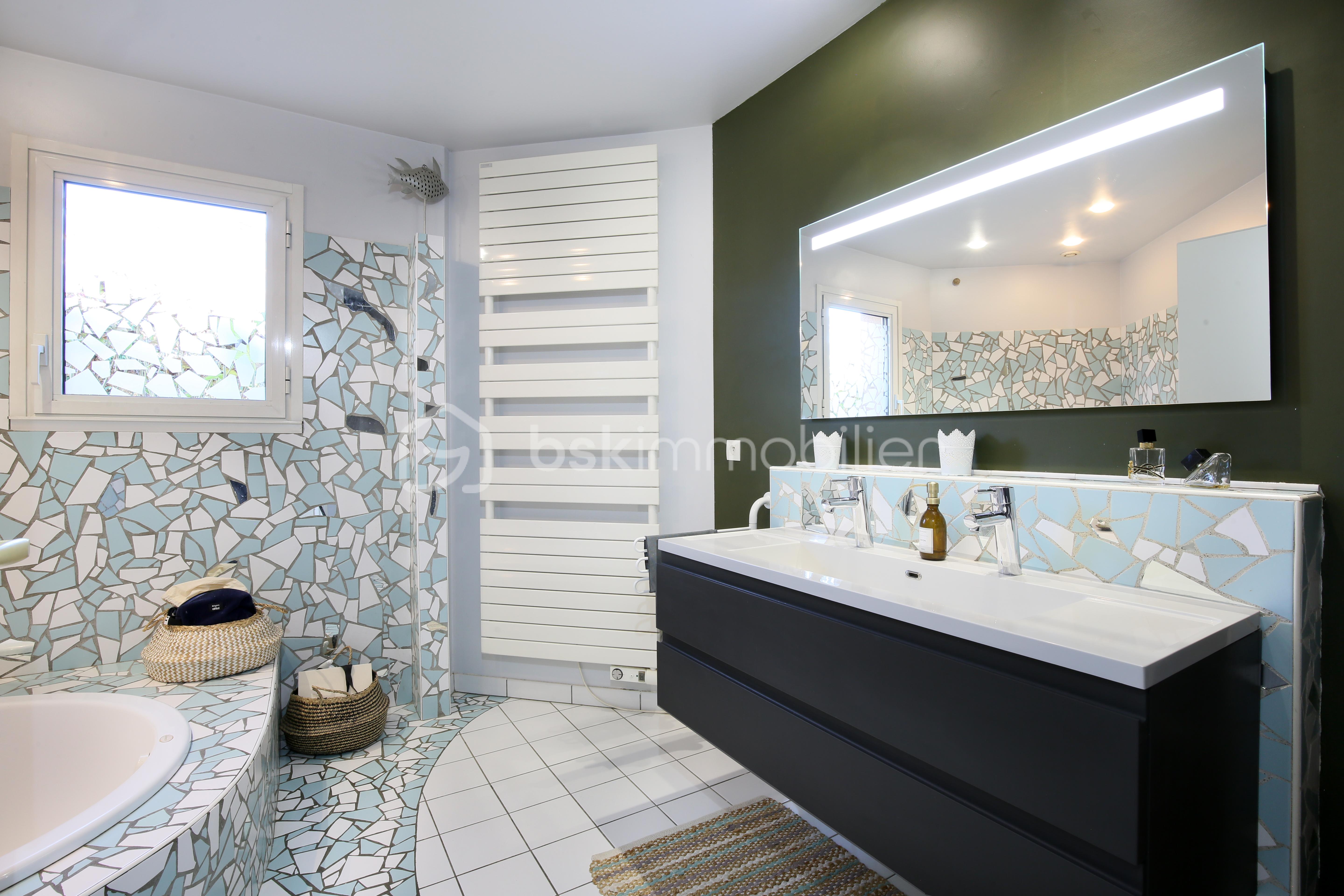 06 - Chambre1 SDB 02.jpg