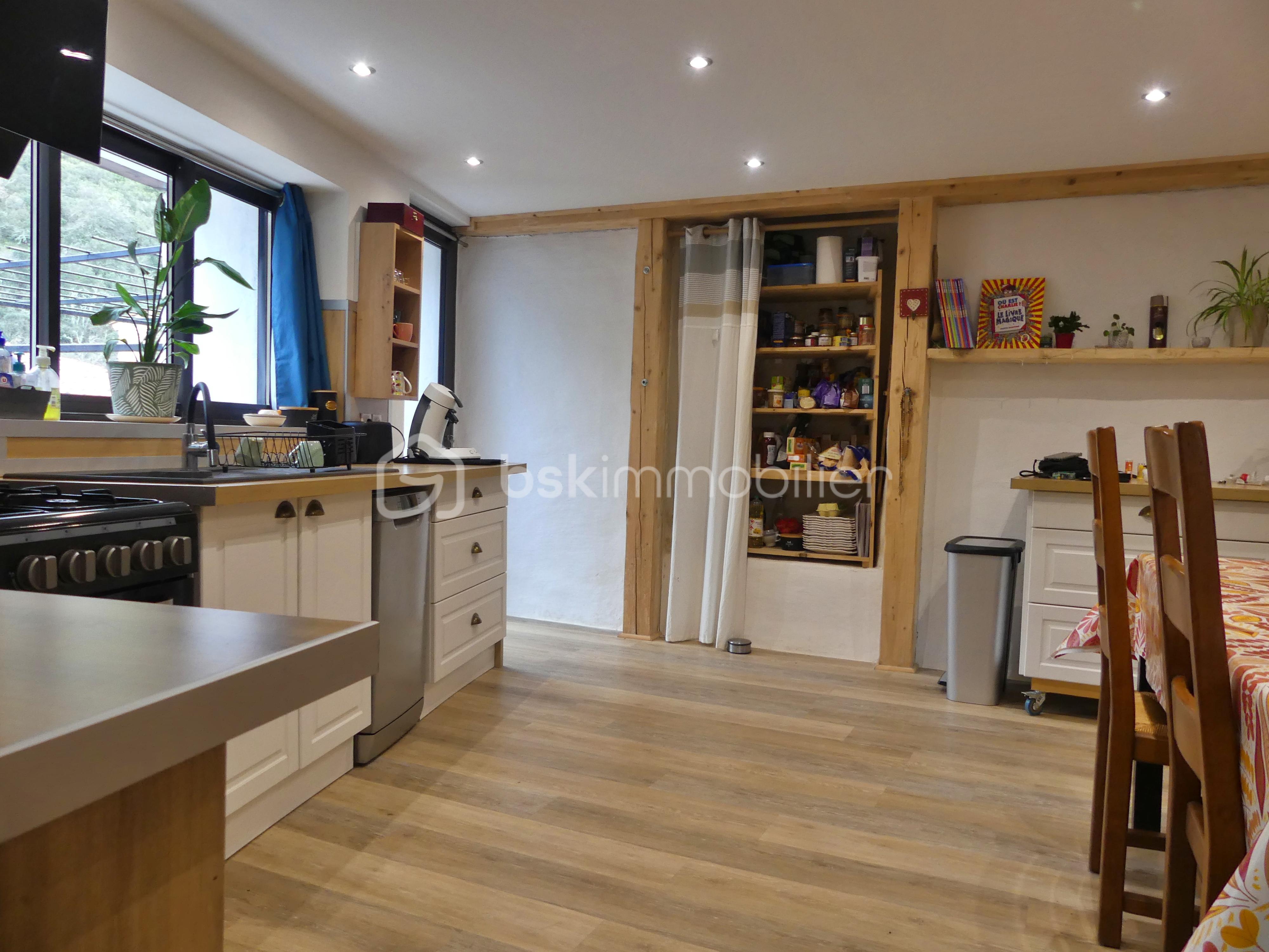 Maison de village de 90 m² - Cuisine.JPG