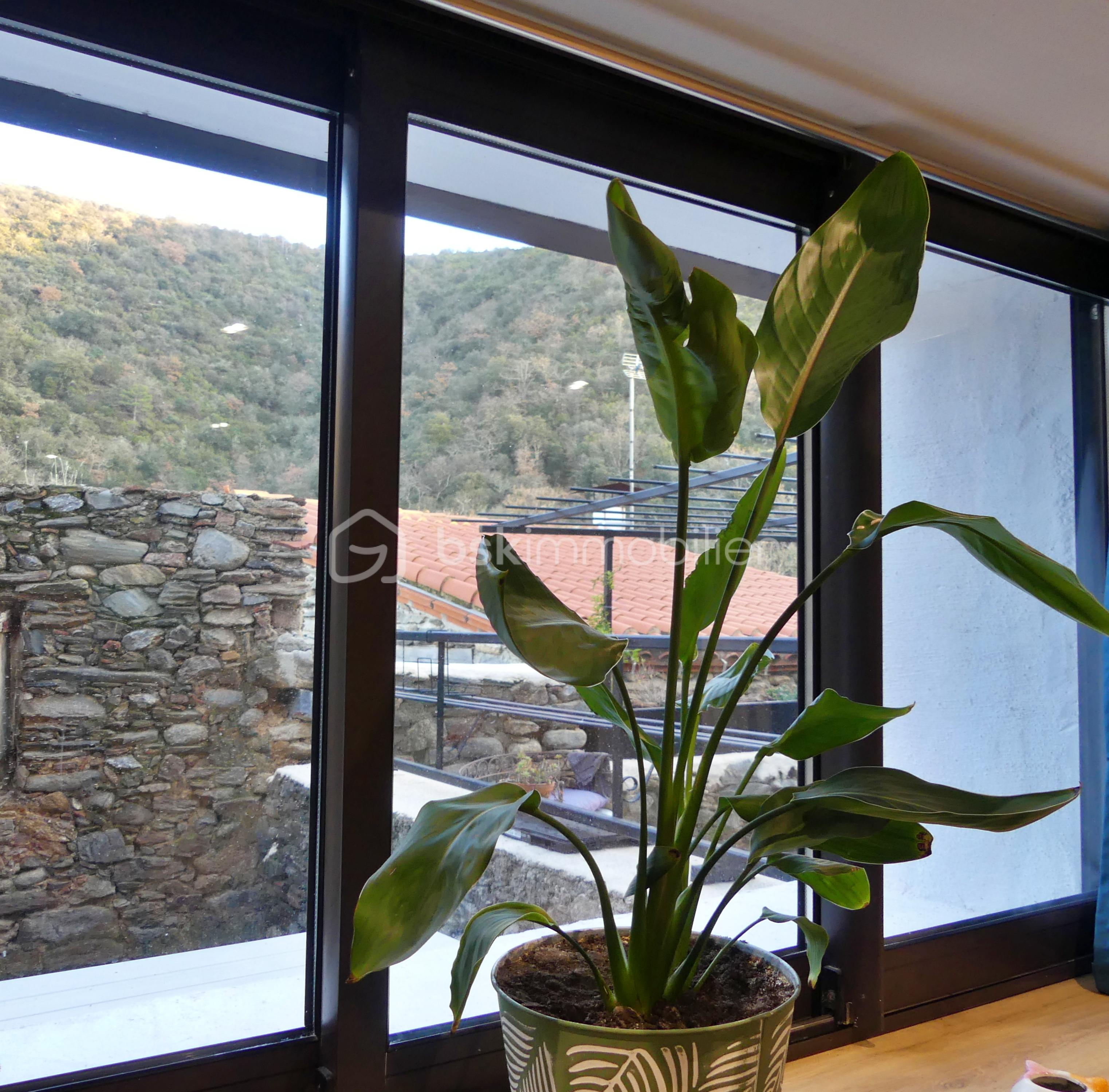 Maison de village de 90 m² - vue cuisine.JPG