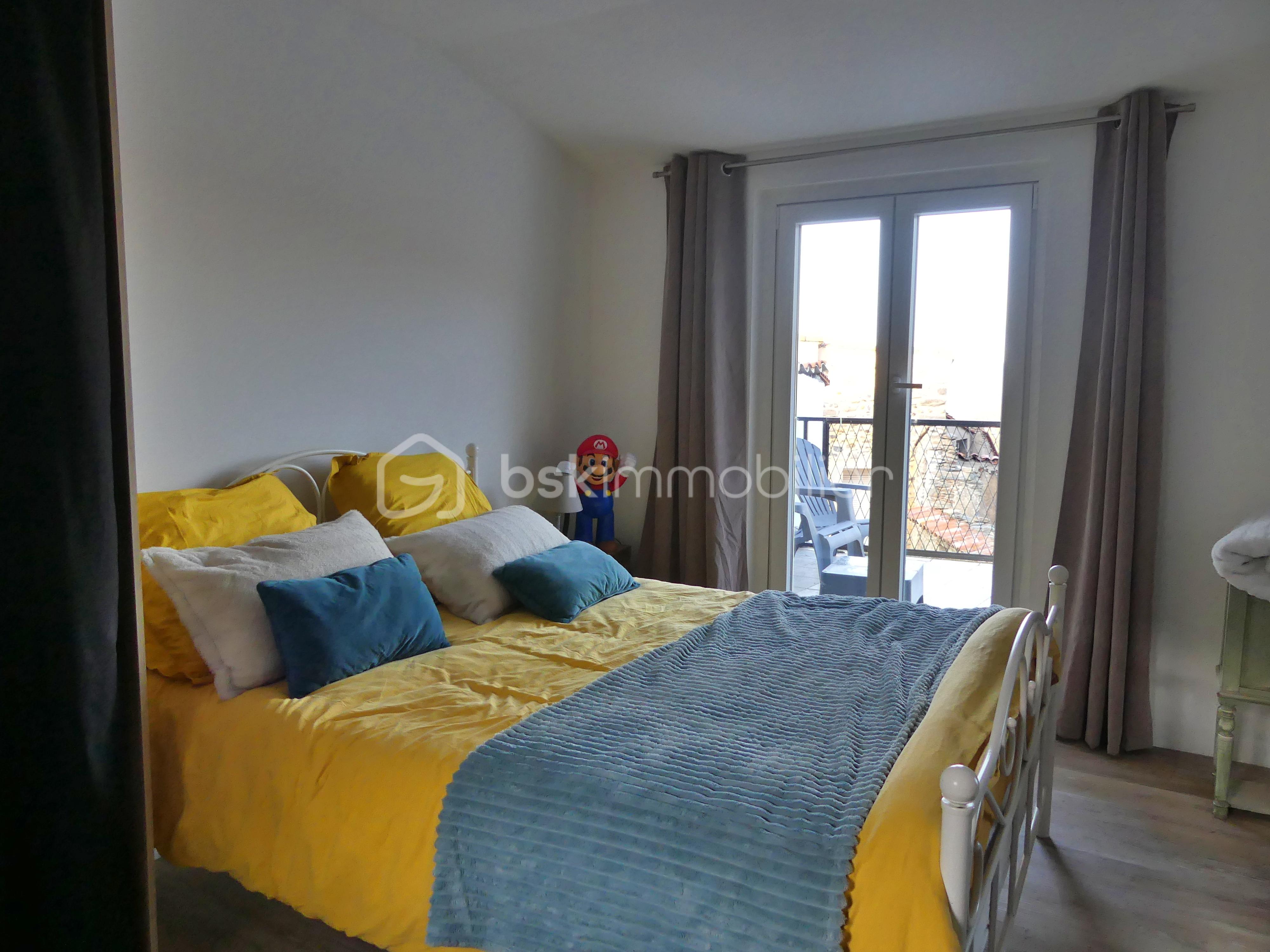 Maison de village de 90 m² - chambre2.1.JPG