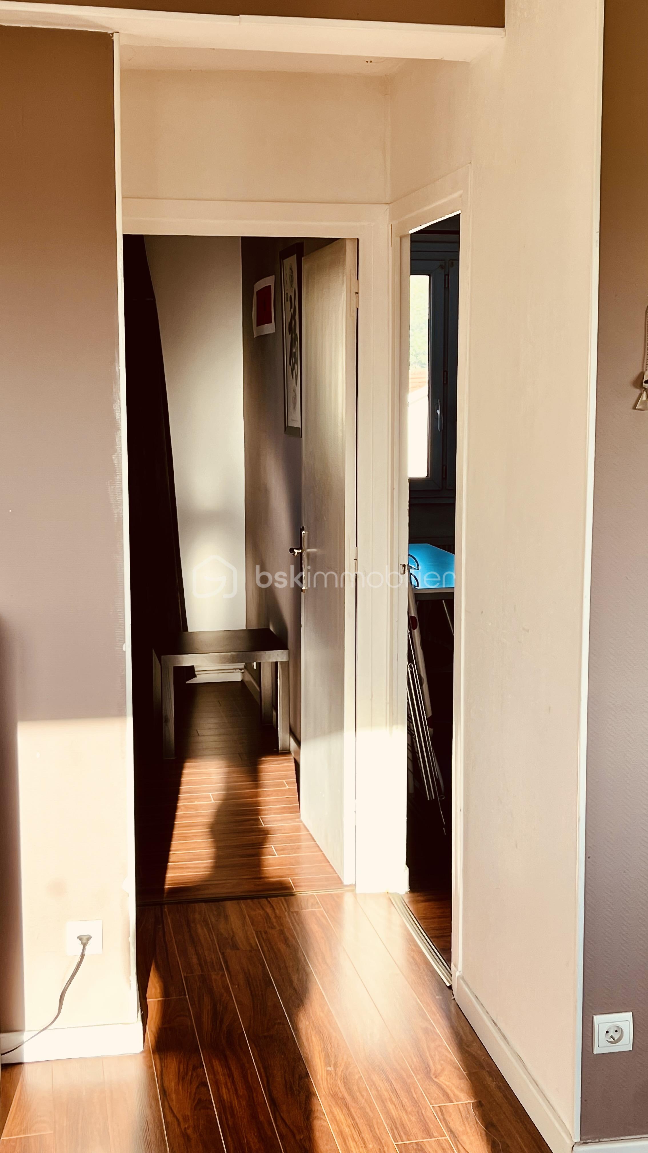 Appartement de 65,45 m² - 9.1-couloir chambres.jpeg