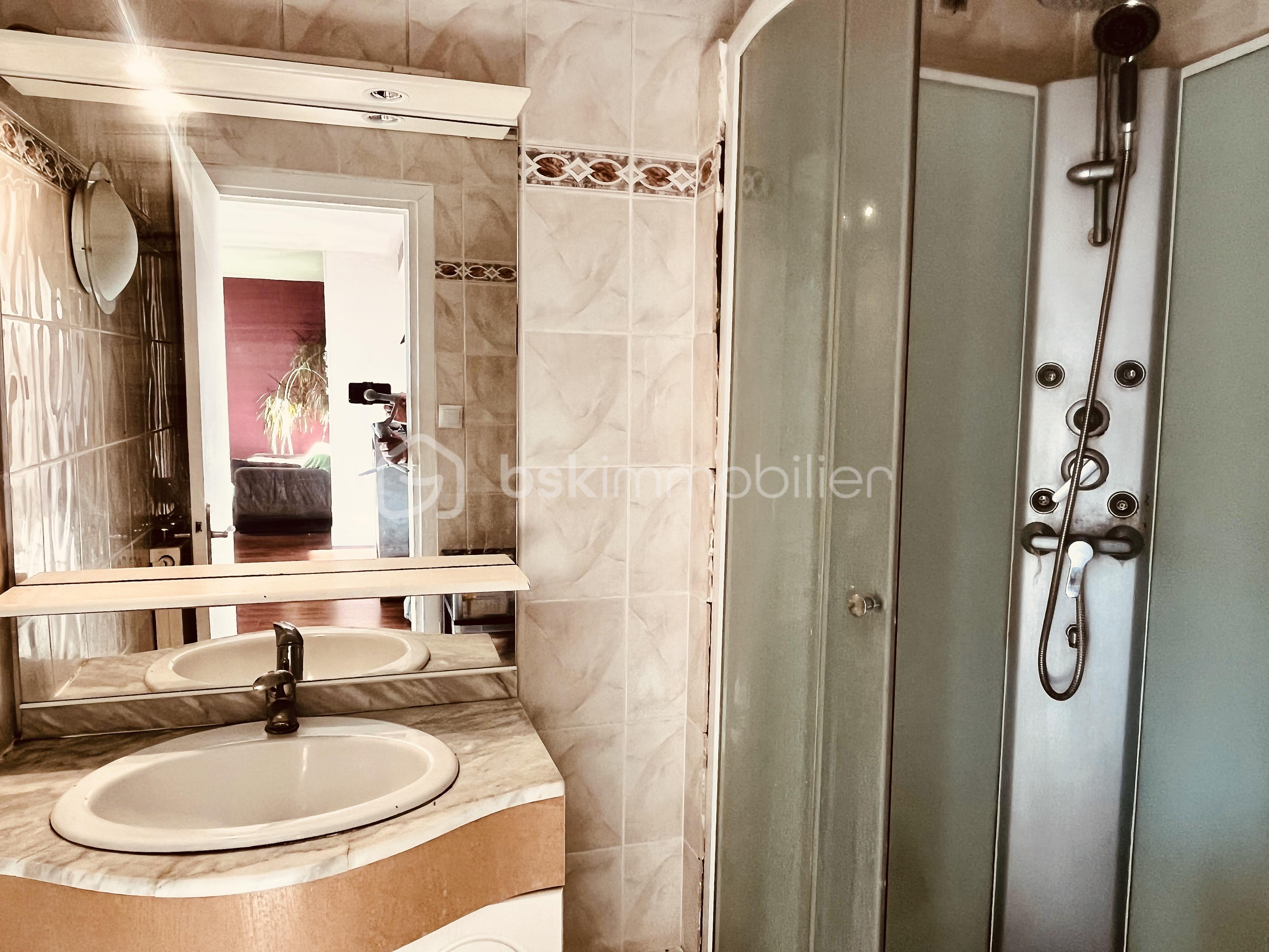Appartement de 65,45 m² - 13-sdb1.3.jpeg