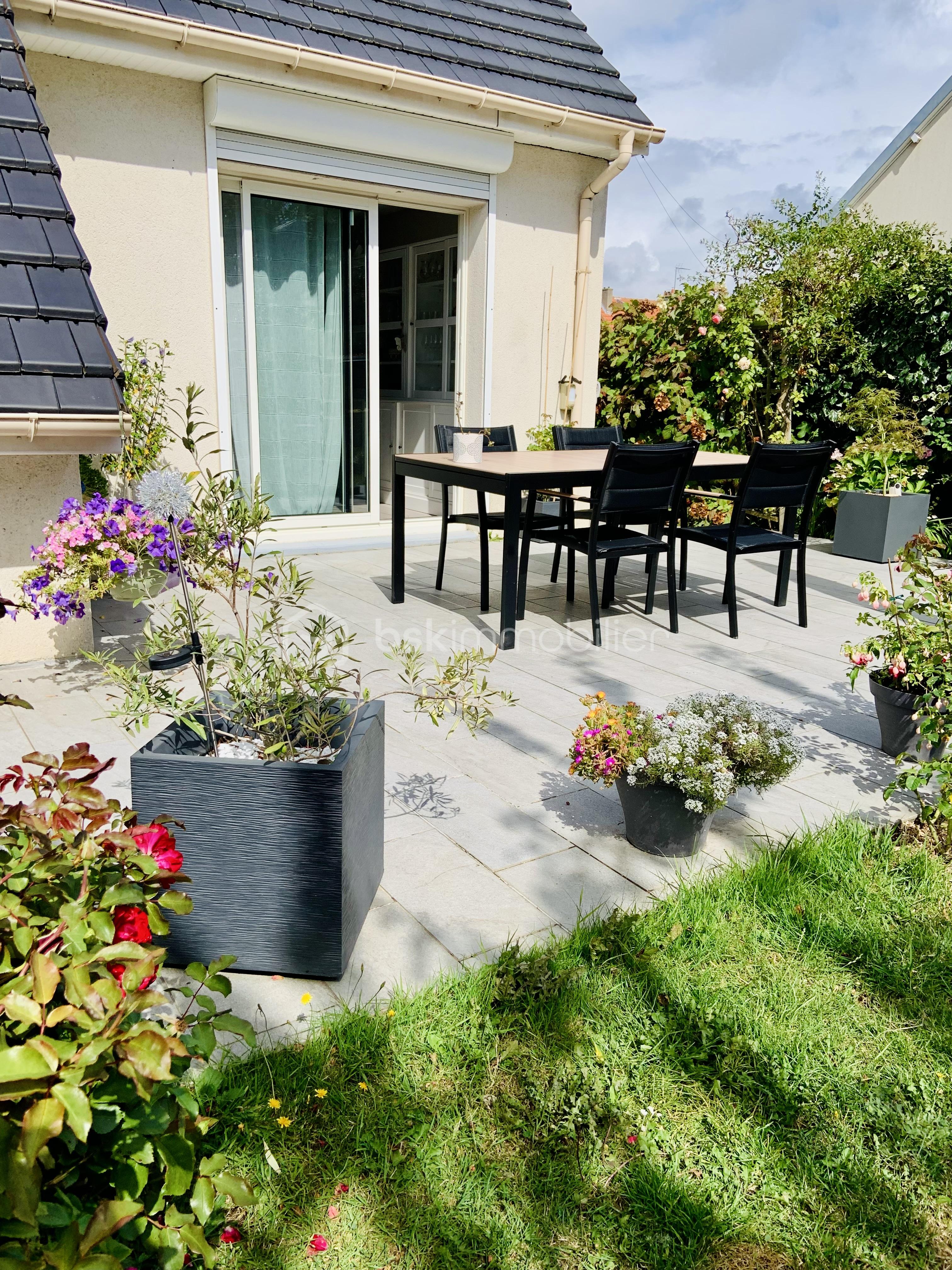 Maison contemporaine de 94 m² - terrasse.jpg