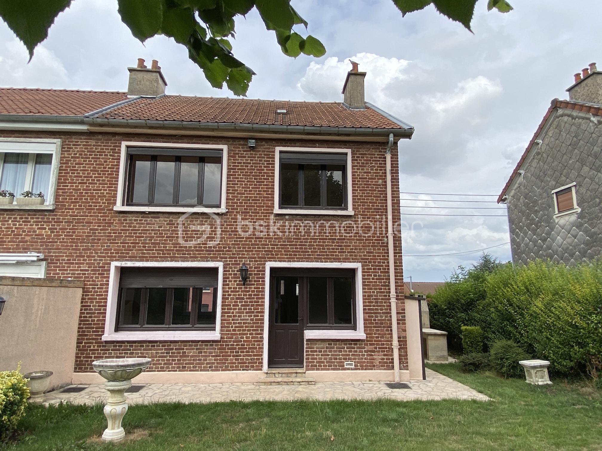 Maison de ville de 76 m² - DEBAY Ind Arras 0712.JPG
