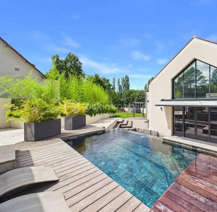 Maison 8 pièces 244 m² · à Seine-Port · 244 m² · 865 000 €