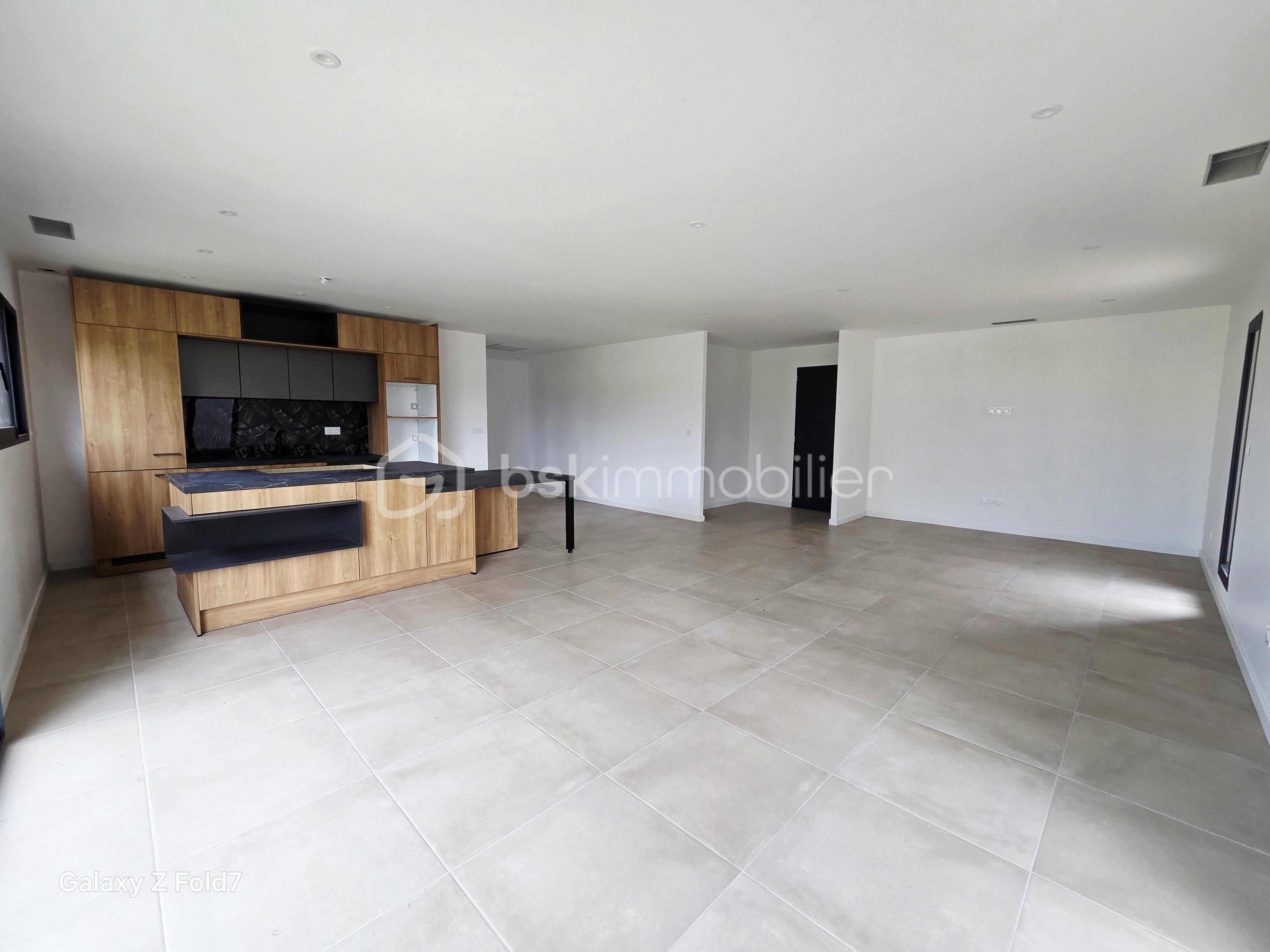Maison de 121 m² - 20250829_153844.jpg