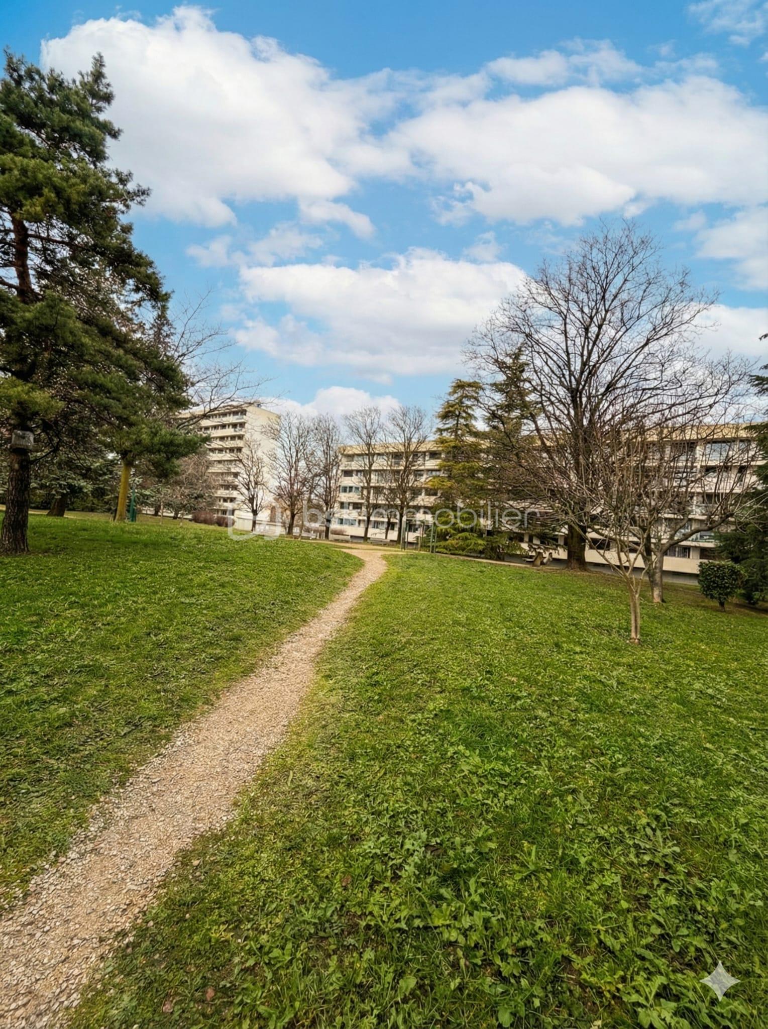 Appartement de 72,39 m² - Parc.jpg