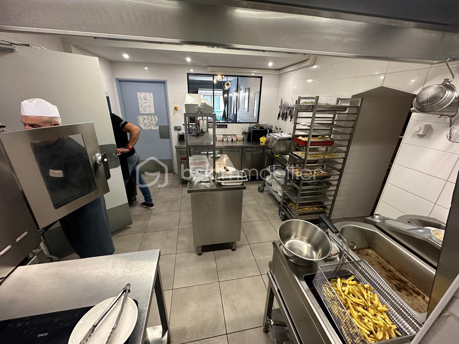 Fonds de commerce - IMG-20251112-WA0011.jpg