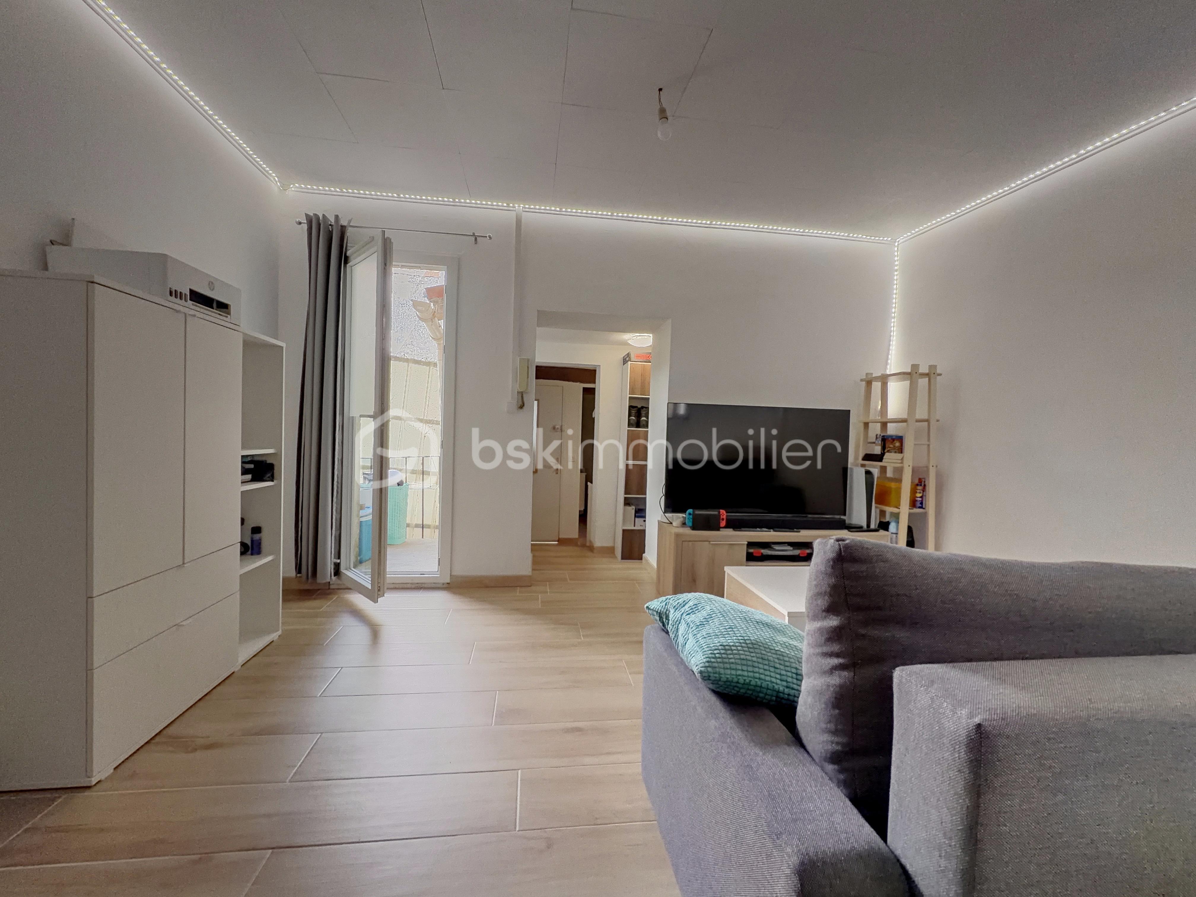 SALON-1 copie.jpg