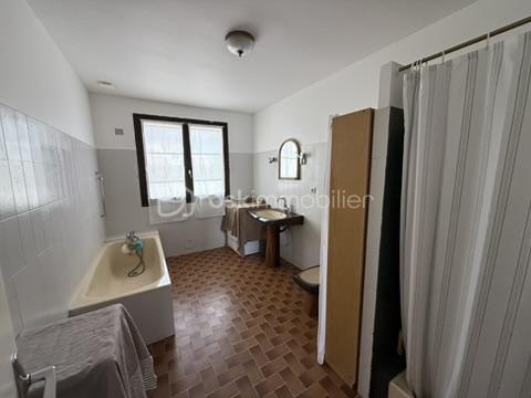 Maison de 270 m² - BD90741D-E8D9-486E-B5B0-2002BCDEC126_4_5005_c.jpeg