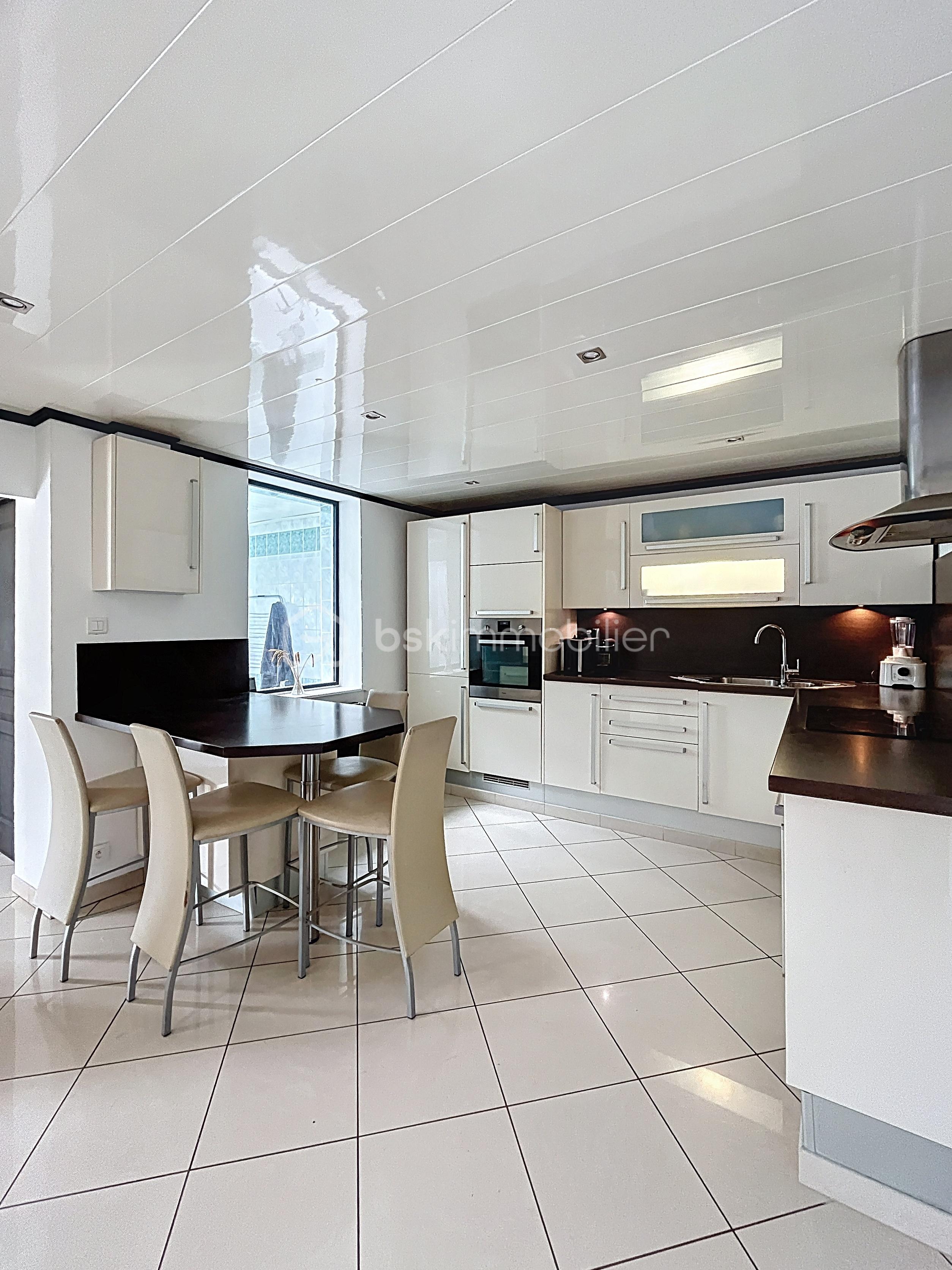 Maison de 114 m² - corinnebruno bskimmobilier wattrelos cuisine1.jpg