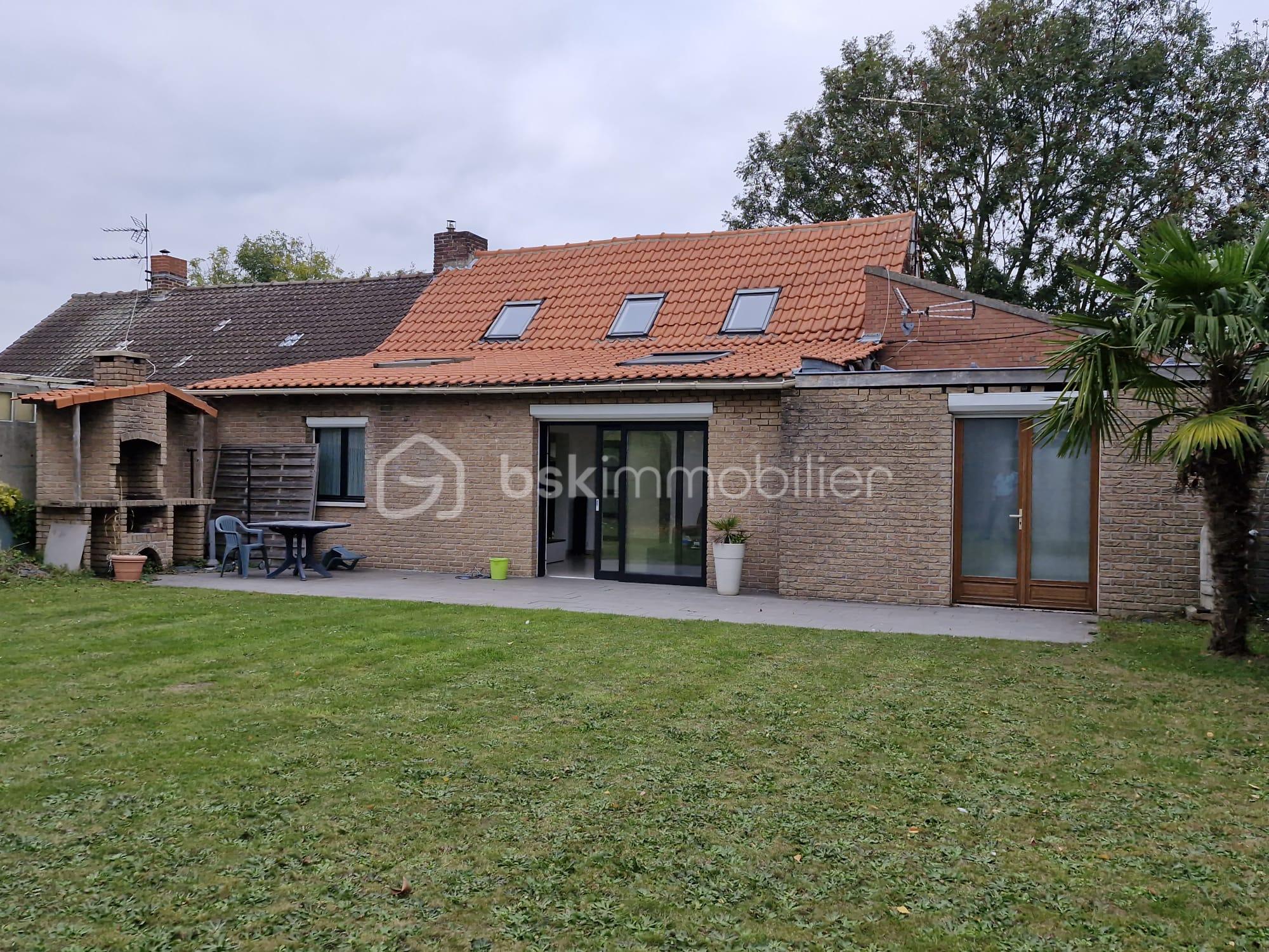 Maison de 114 m² - corinne bruno bsk immobilier wattrelos facade arriere1 .jpg