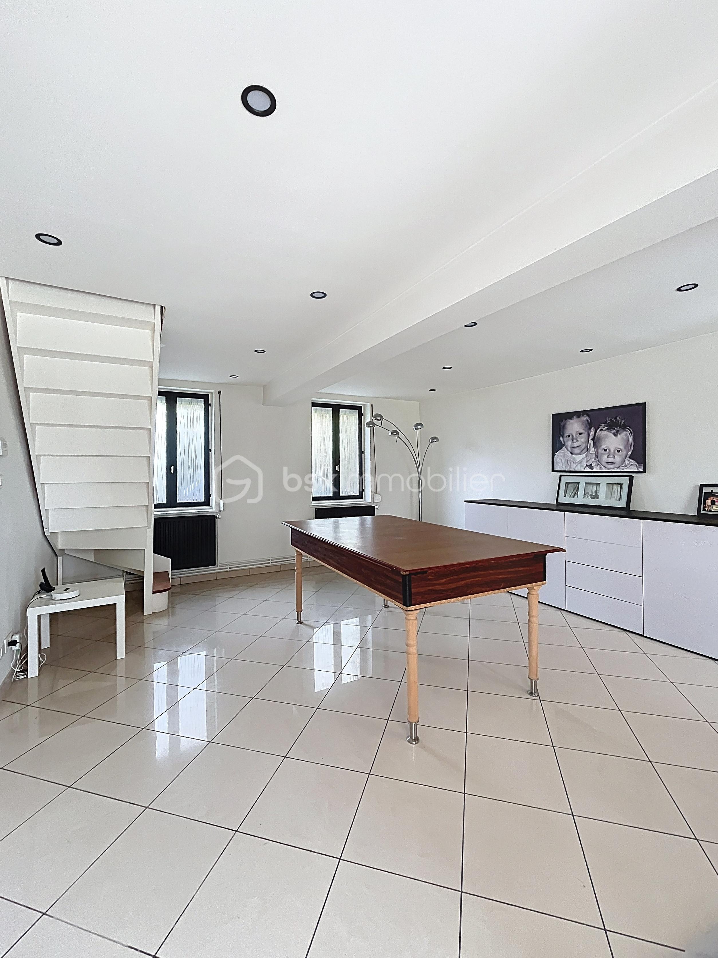 Maison de 114 m² - corinnebruno bsk immobilier wattrelos séjour.jpg
