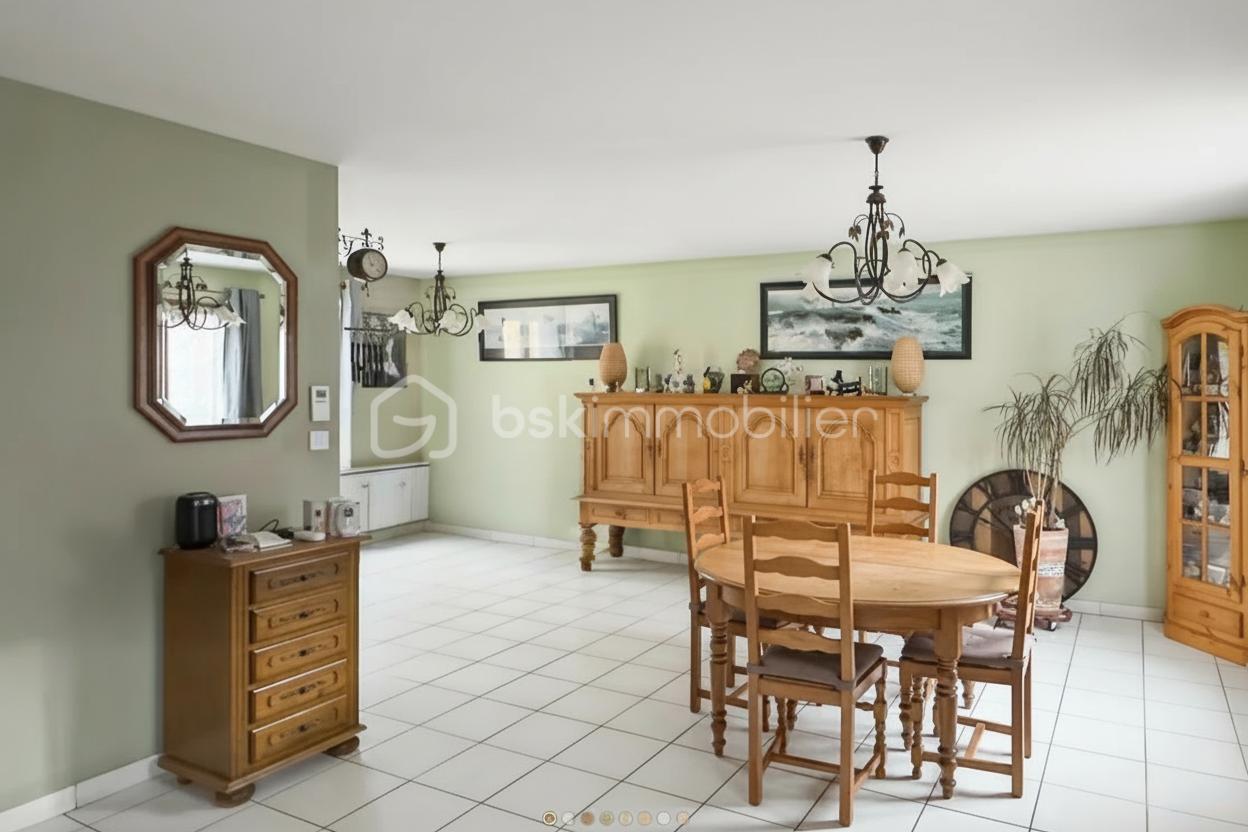 SALLE A MANGER COMINES.jpg