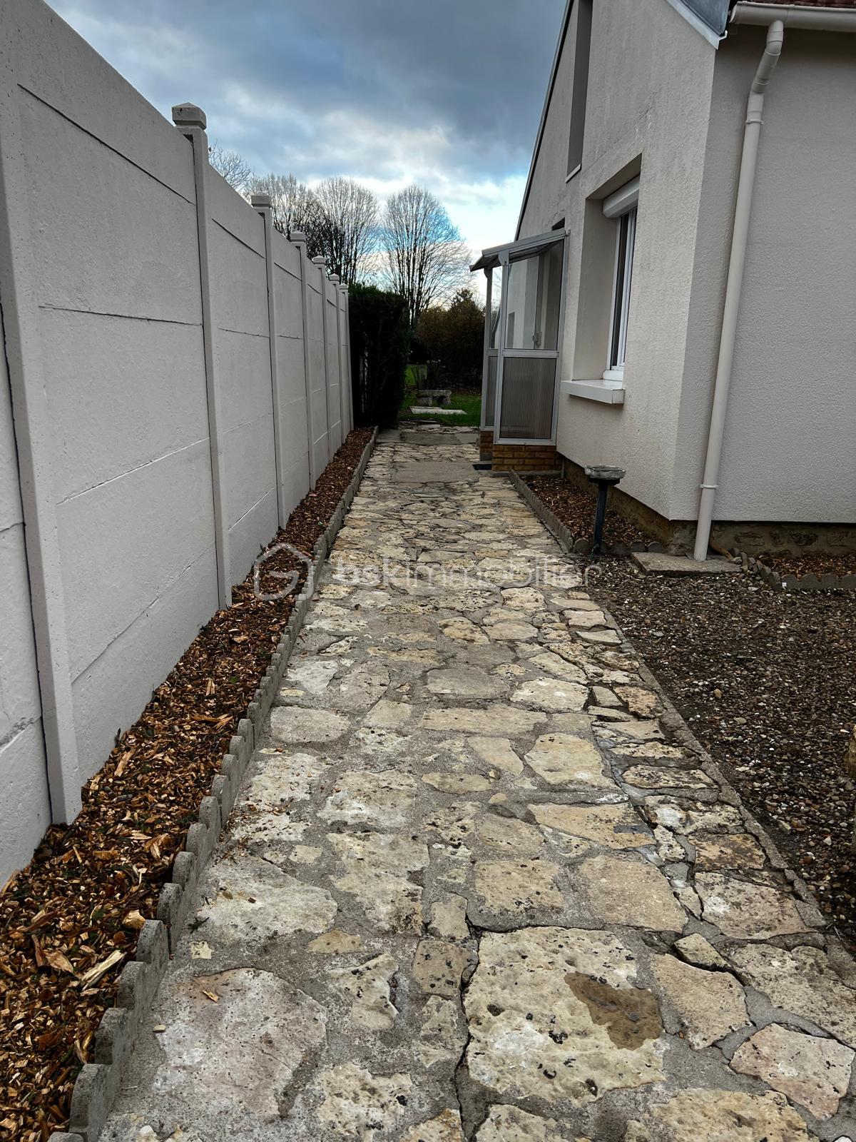 Maison de ville de 55 m² - IMG-20251118-WA0012.jpg