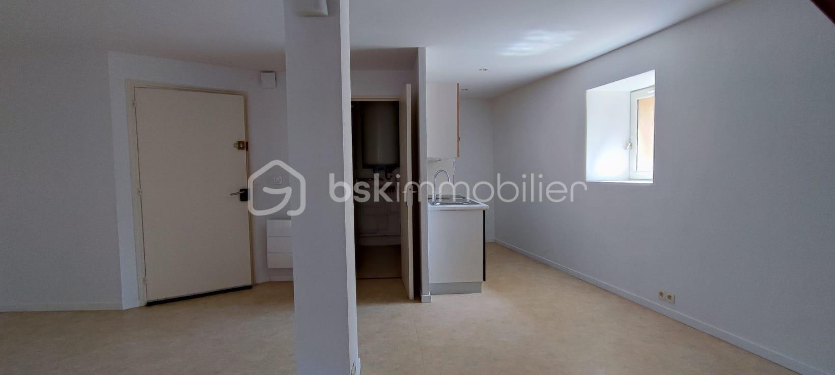 Immeuble de 100 m² - WhatsApp Image 2025-08-07 at 17.21.23 (2).jpeg