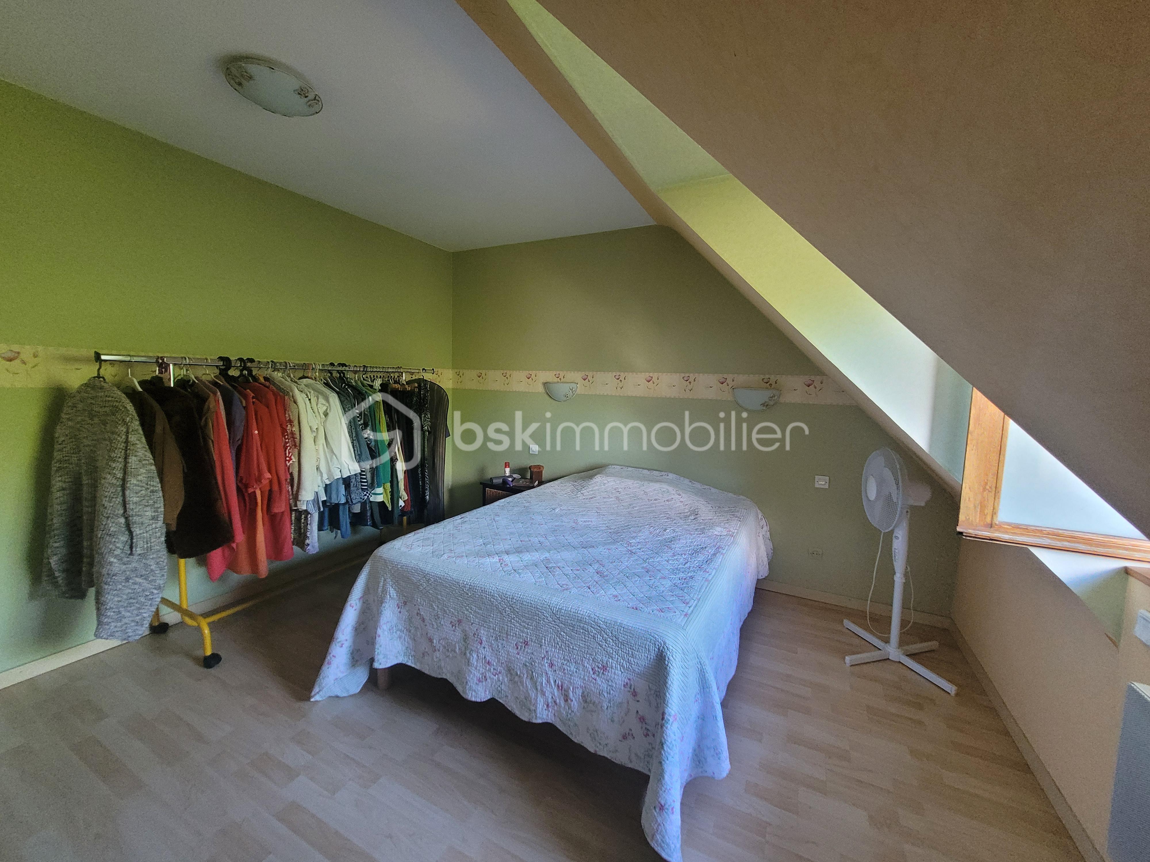 chambre droite étage.jpg