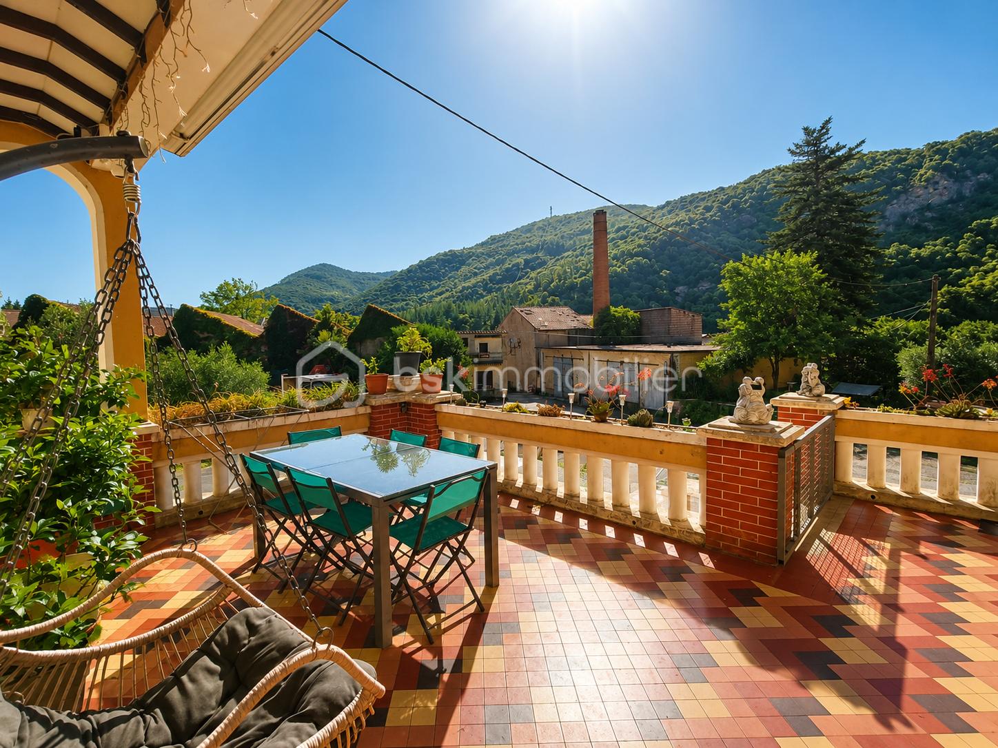 Maison 10 pièces 313 m² · à Saint-Pons-de-Thomieres · 313 m² · 330 000 €