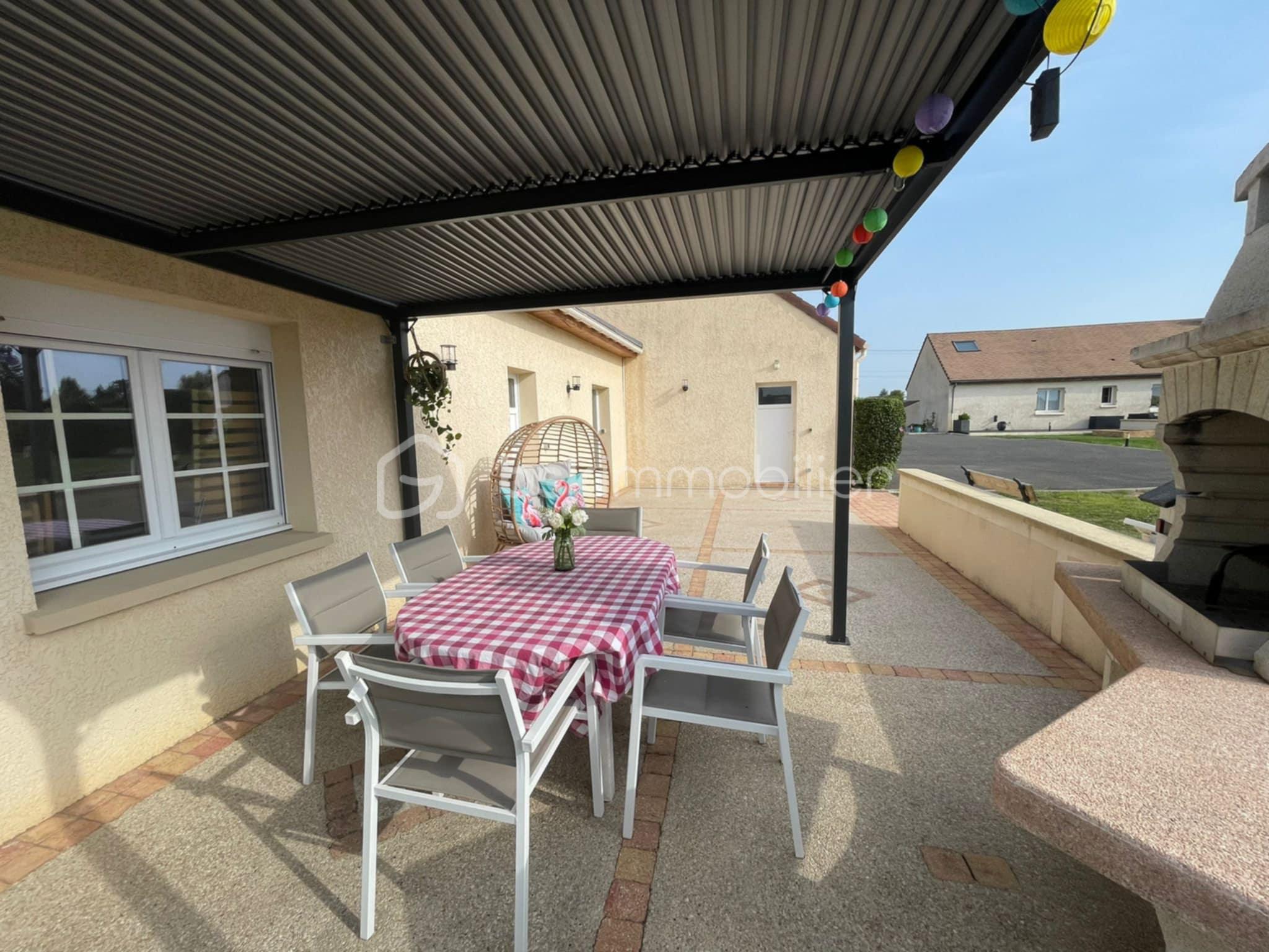 Maison traditionnelle de 148 m² - ffe892c4-b302-45d1-9028-593445da7a3b.jpg