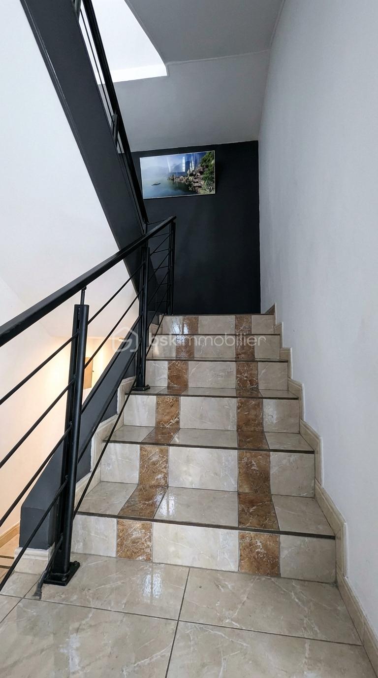 Maison de 150 m² - escalier 2.jpeg