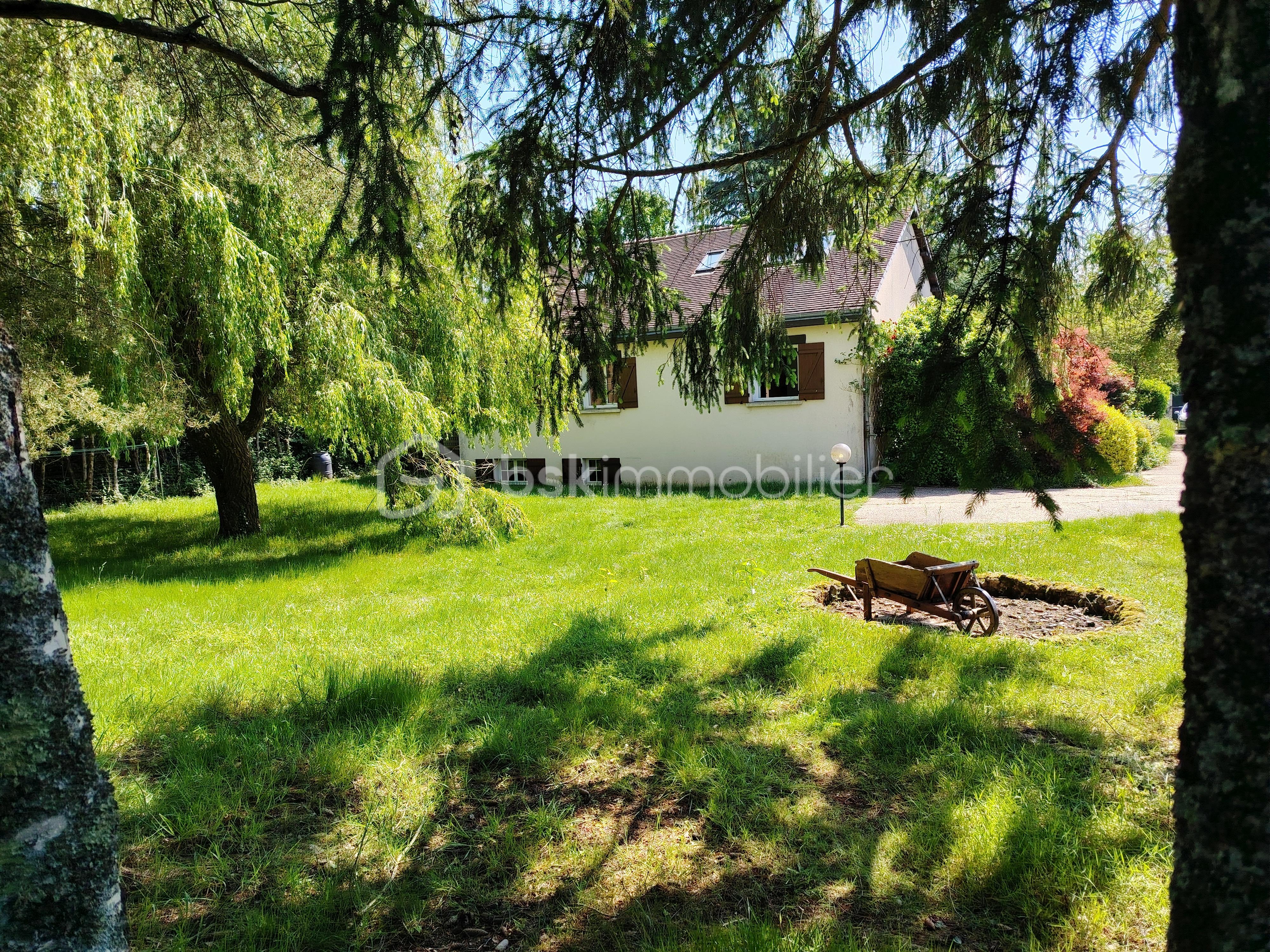 Maison 7 pièces · à Nouzilly · 339 000 €