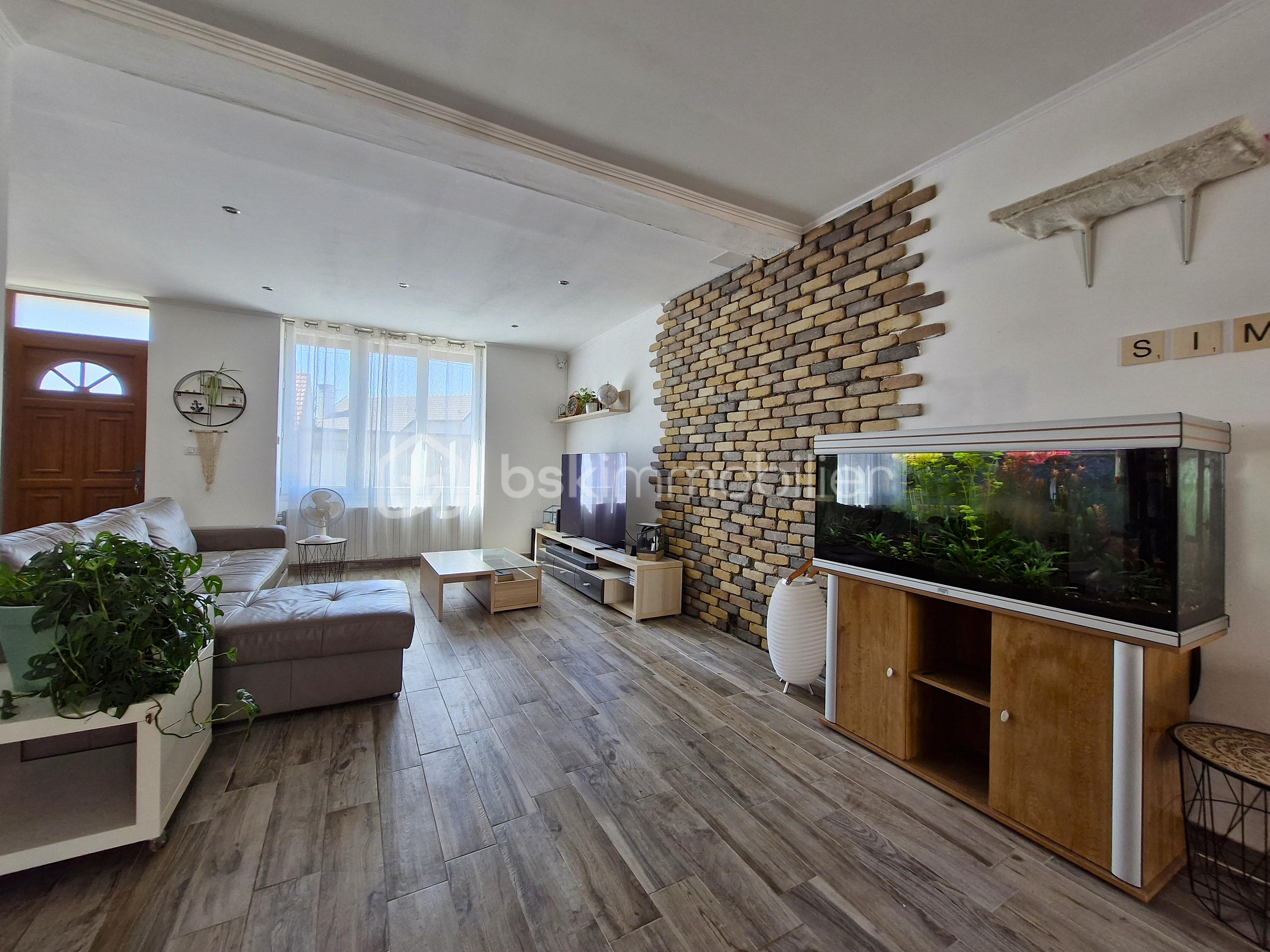 Maison de village de 207 m² - salon.jpg