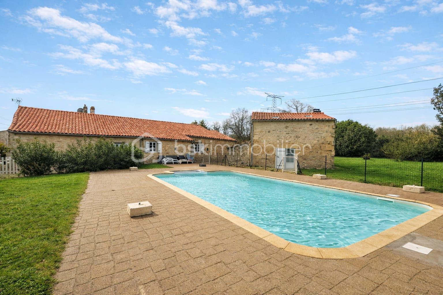 Maison de 292 m² - WhatsApp Image 2026-01-26 at 11.19.10 (1).jpeg