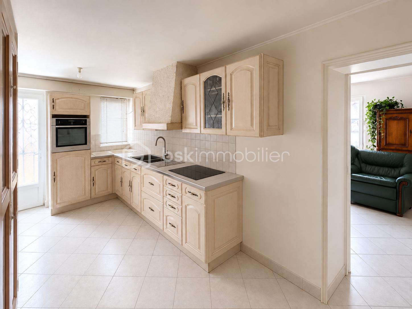 Maison 9 pièces 203 m² · à Nangis · 203 m² · 310 000 €