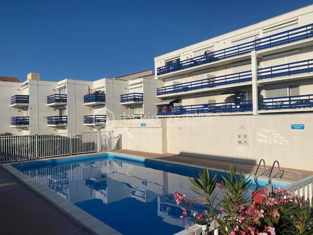 Appartement de 22 m² - piscine étoile du sud.jpg