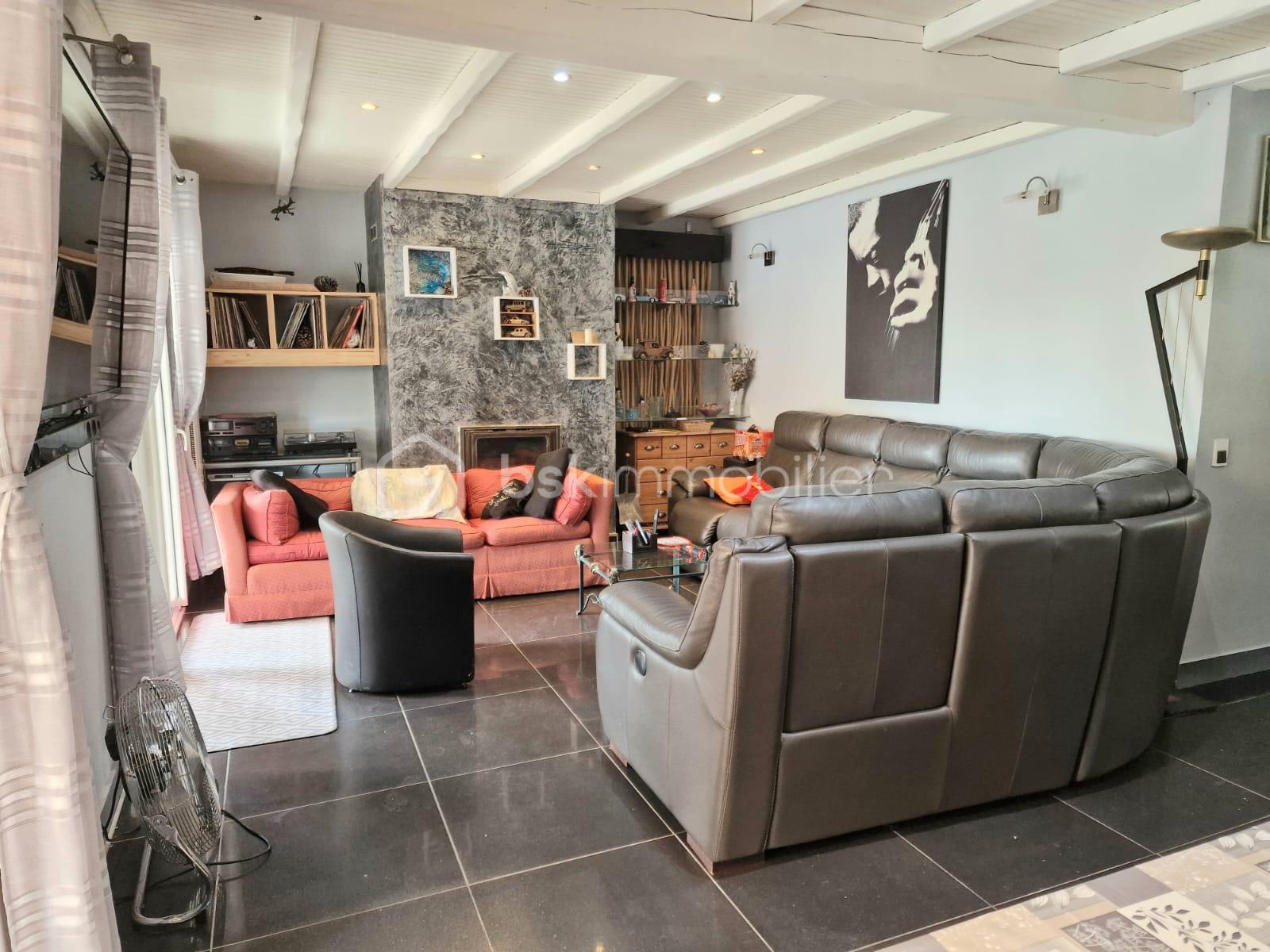 Maison de 100 m² - e7a468e4-b17a-49d3-a0de-912d682fa8fc.jpeg