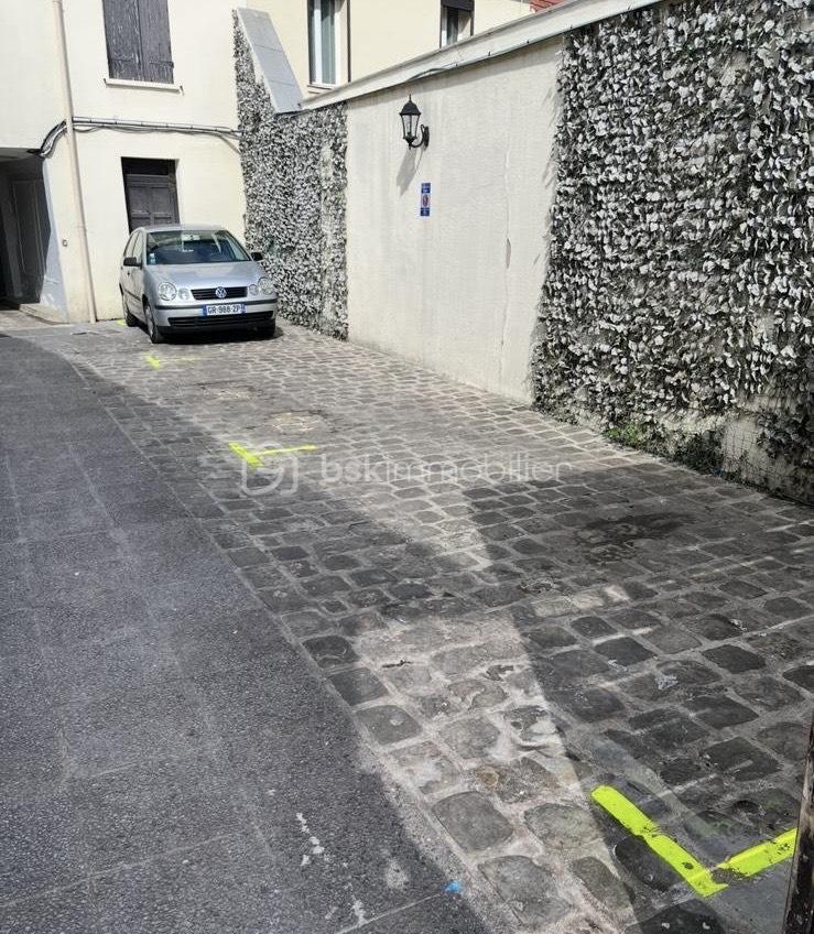 Parking de 12 m² - aedb6f5c-f237-4773-a004-2ff7f41dfe9f.jpeg