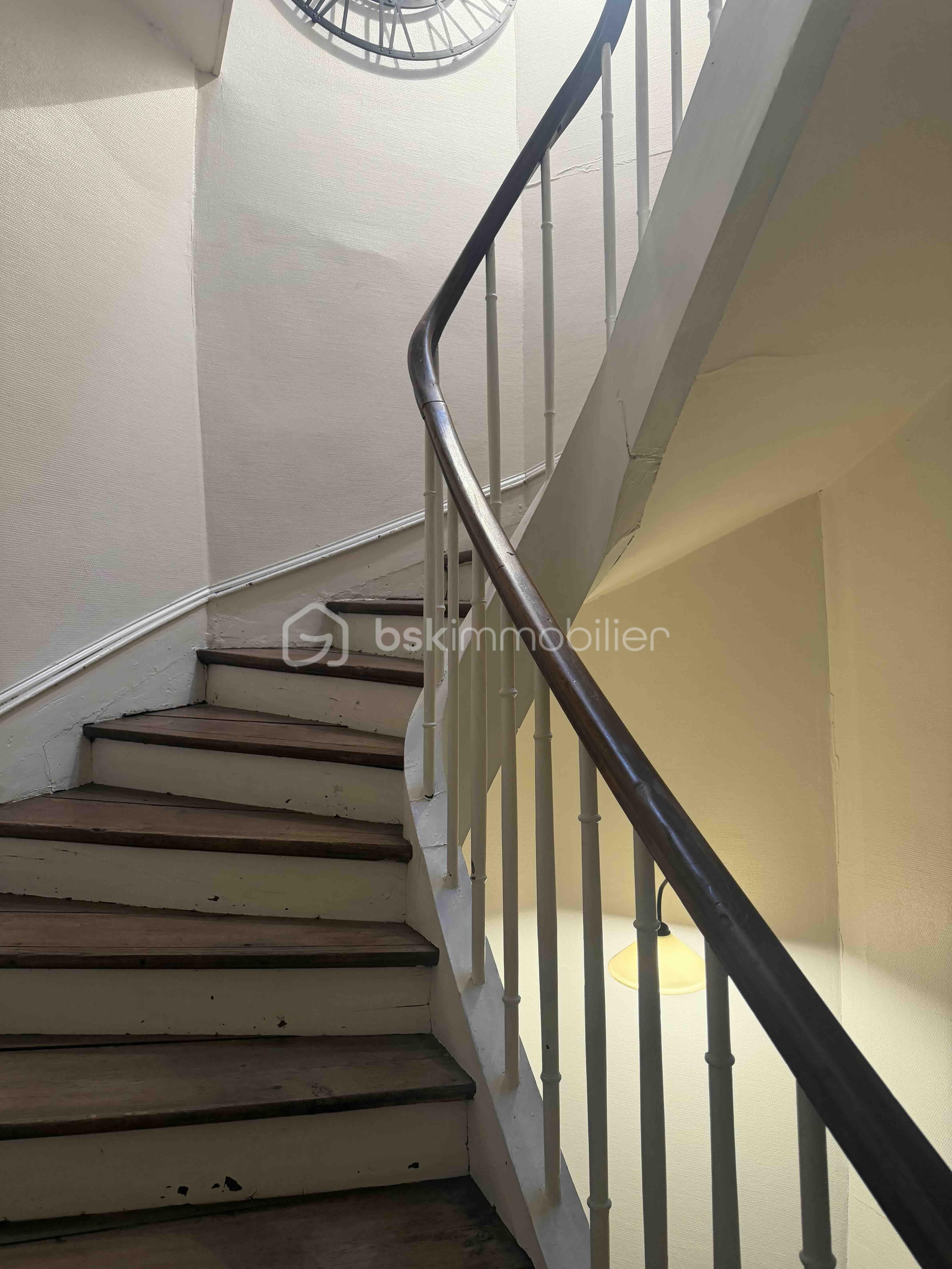ESCALIER.jpeg