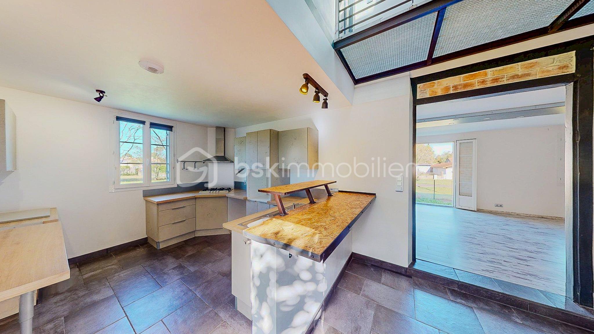 Maison-avec-terrasse-et-jardin-3-chambres-Laluque-10312026_134600.jpg
