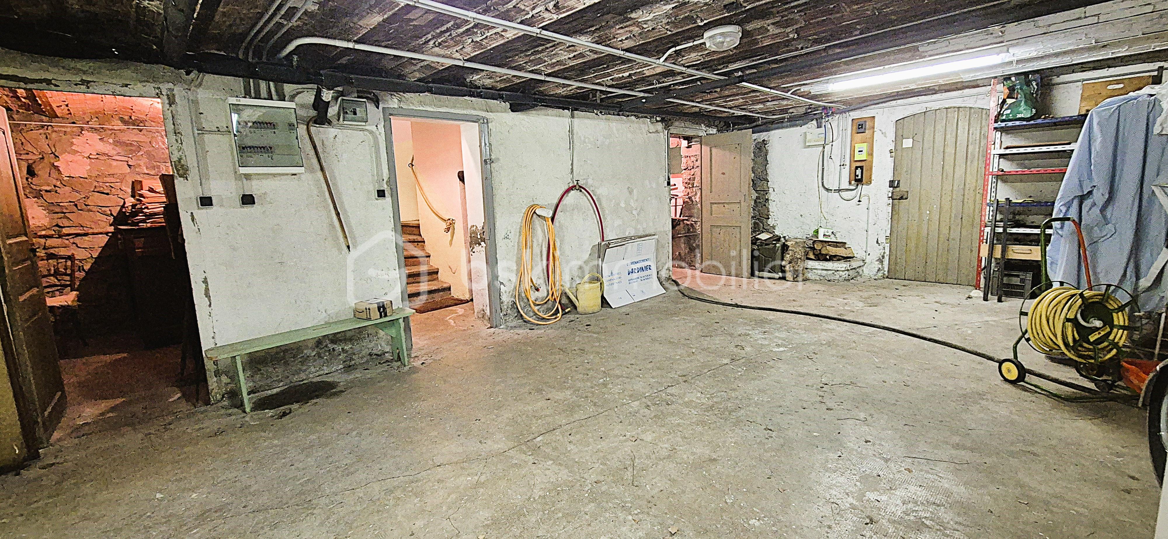 Demeure de 275 m² - maison colmars (40)BIS.jpg