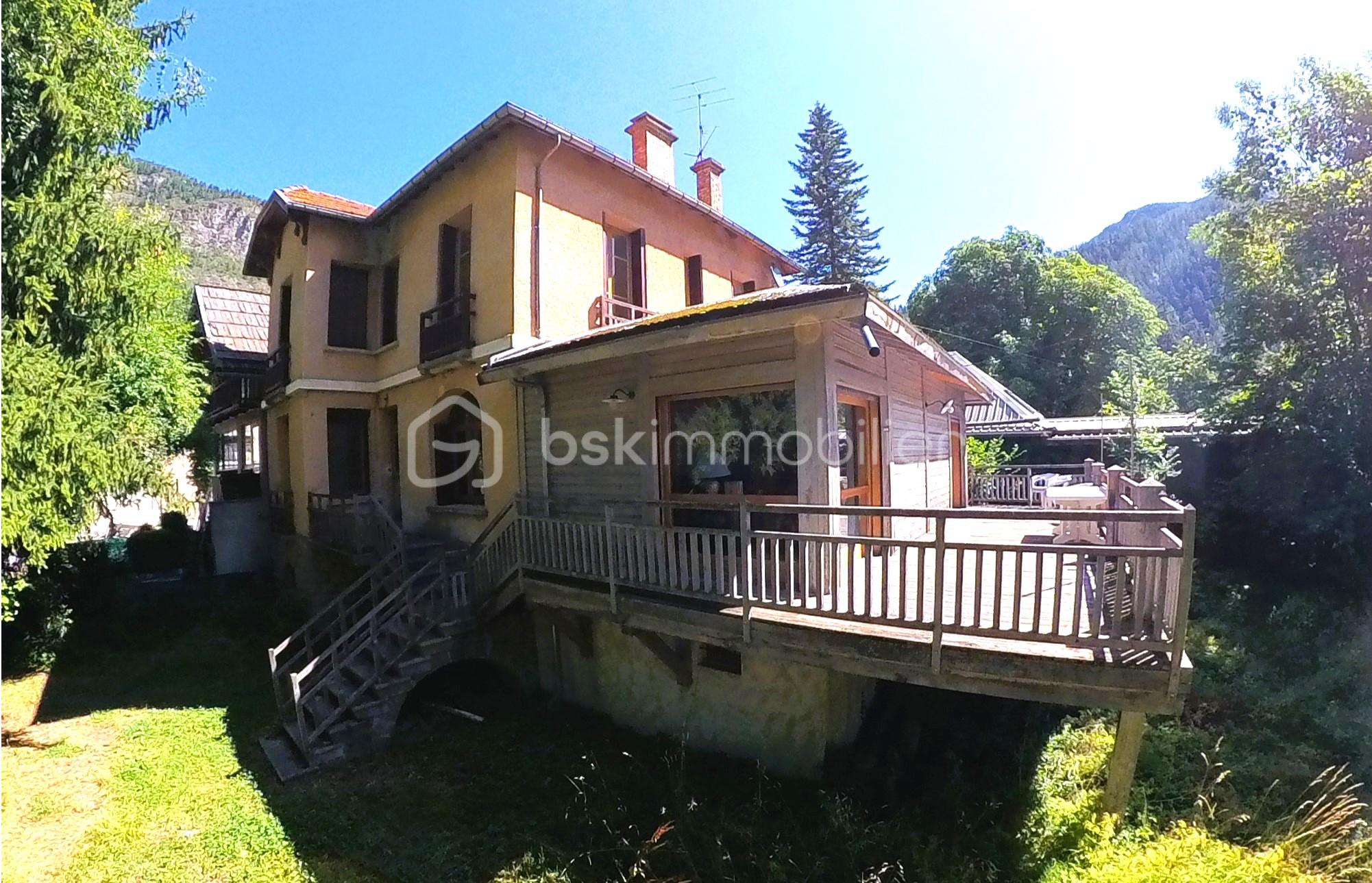 Demeure de 275 m² - maison colmars (93)BIS.jpg