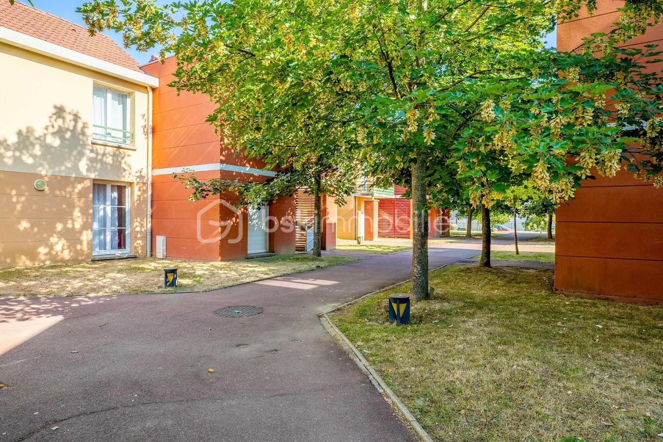 Appartement 1 pièce 23 m² · à Bois-d'Arcy · 23 m² · 46 000 €