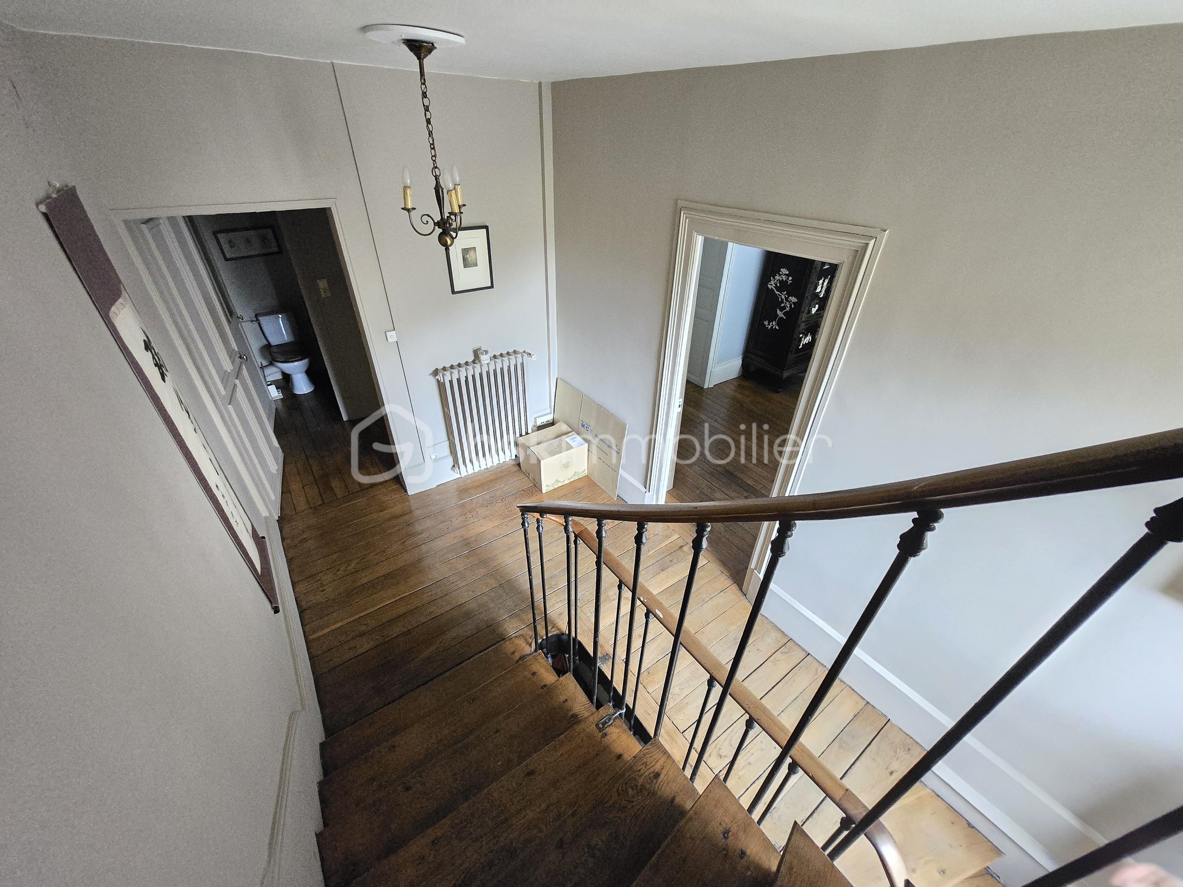 Maison de ville de 204 m² - 20251021_102435.jpg