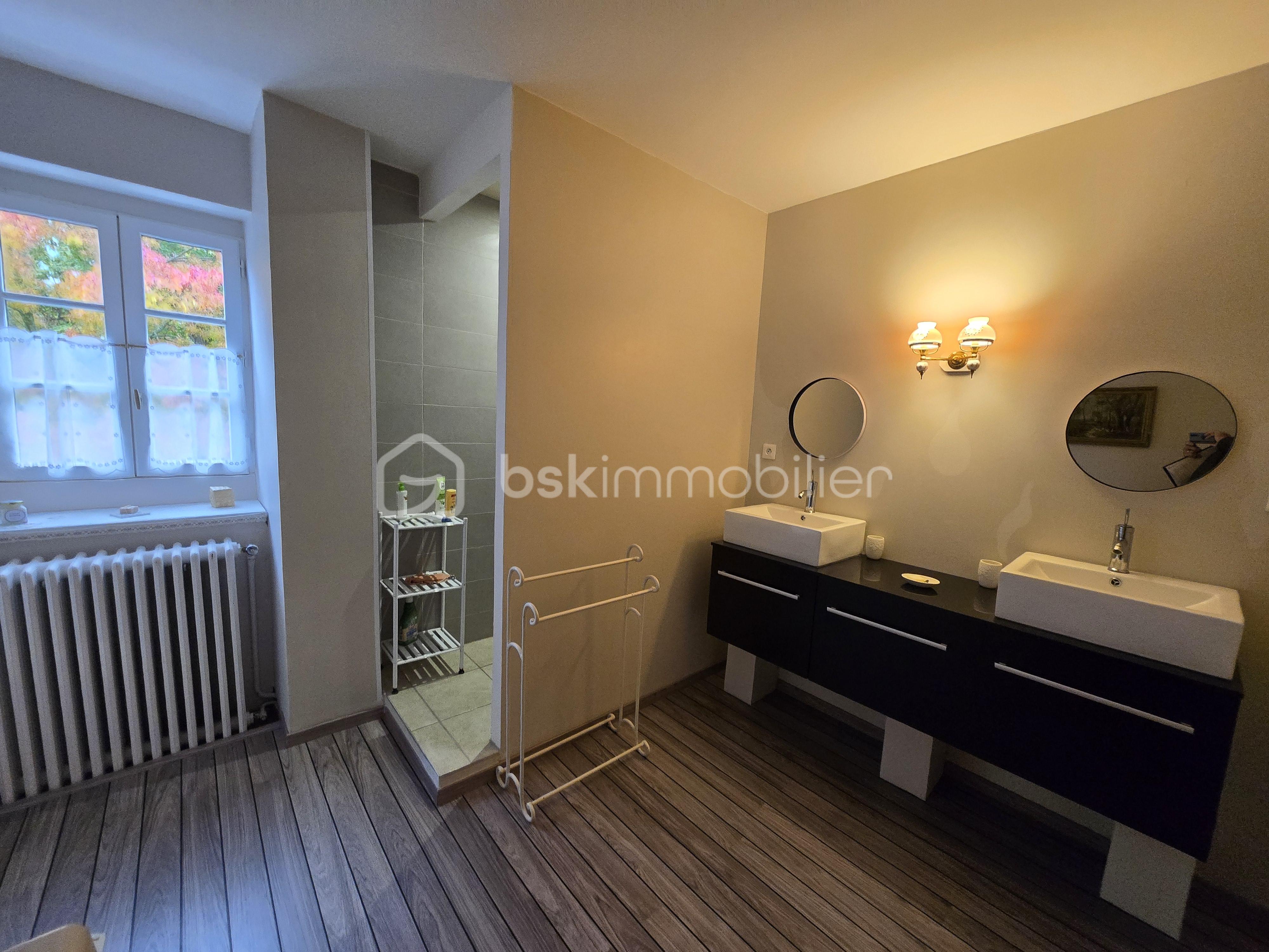 Maison de ville de 204 m² - 20251021_102216.jpg
