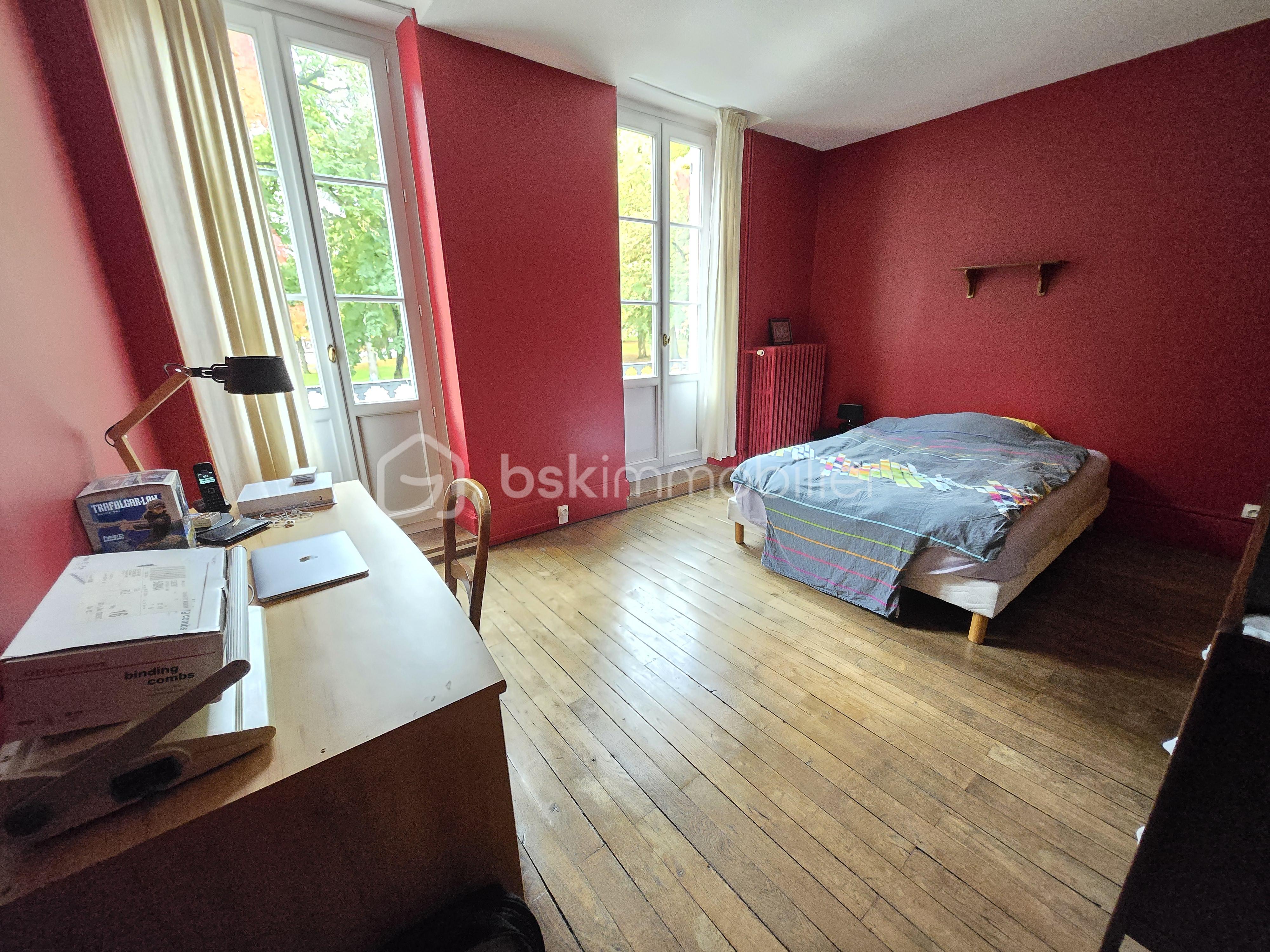Maison de ville de 204 m² - 20251021_102640.jpg