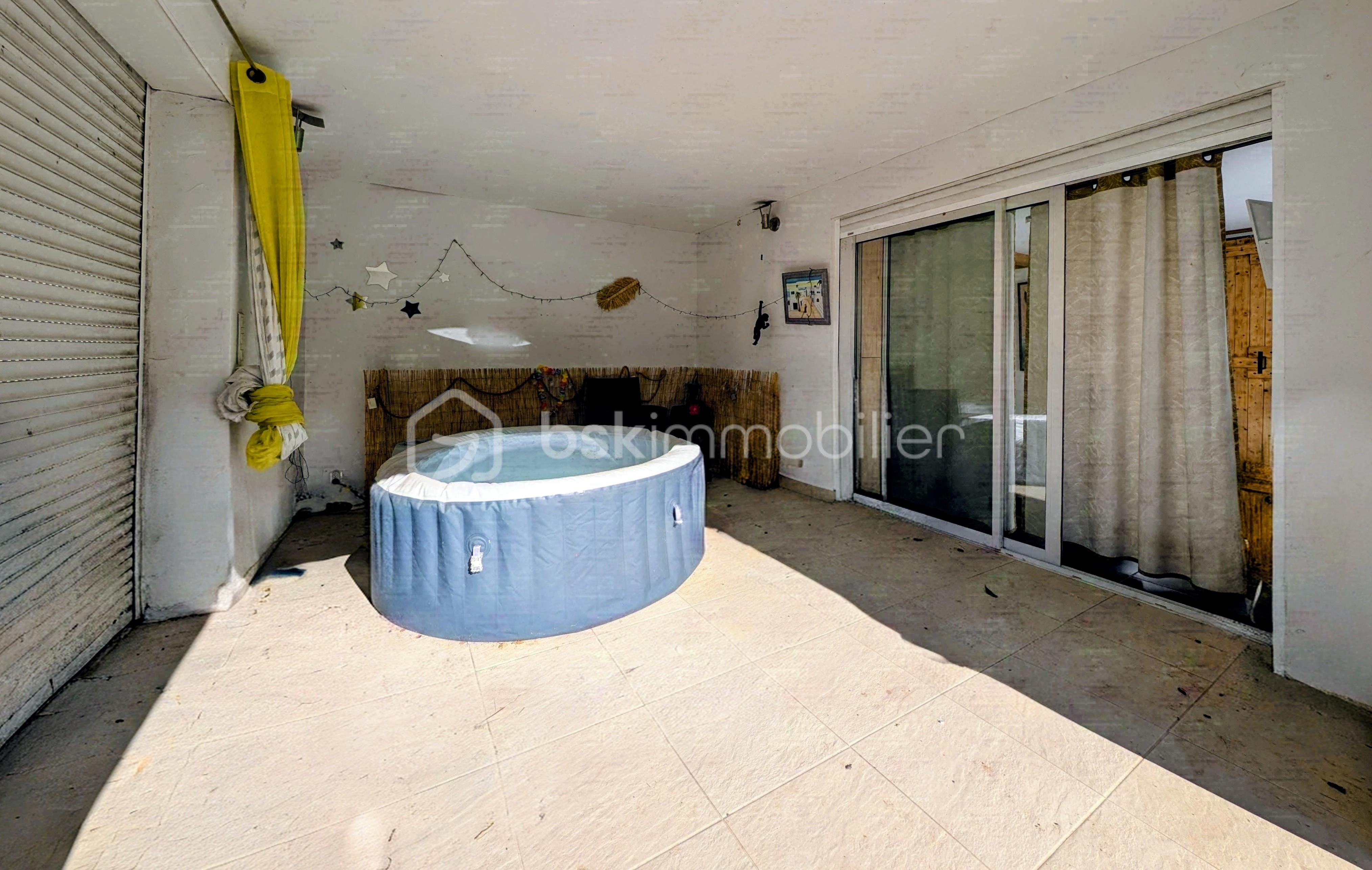 JACCUZI.jpg