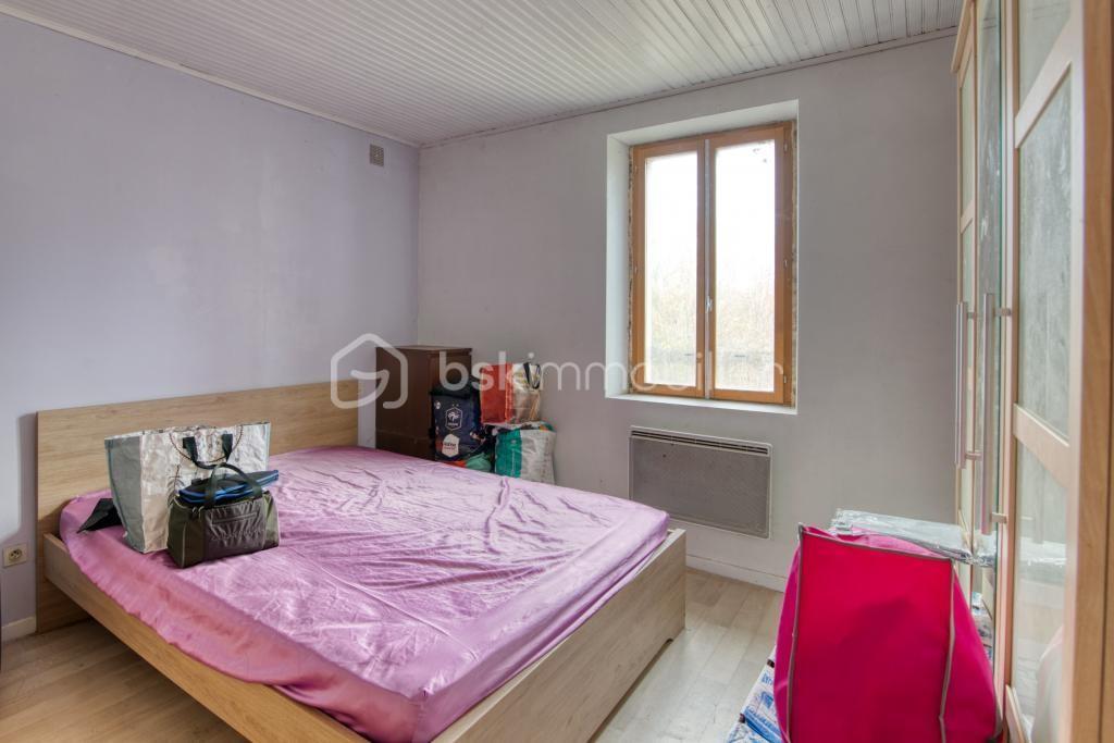 Corps de ferme de 81,98 m² - 503860646_10236862073794298_7469070386412519832_n.jpg