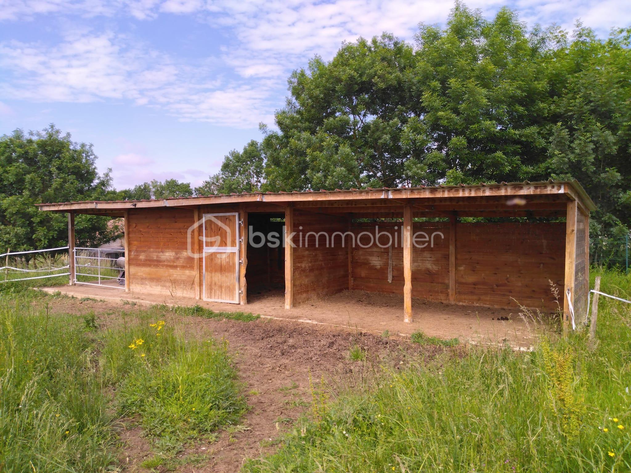 Corps de ferme de 81,98 m² - 503565658_10236870647968647_6137013756667661796_n.jpg