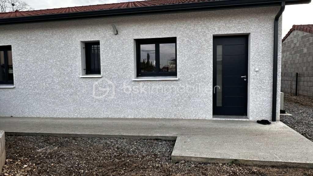 Pavillon de 80 m² - e6011a51-56c7-4685-8401-689ab9e8fd56.jpeg