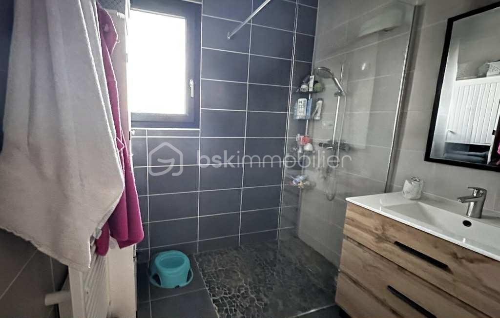 Pavillon de 80 m² - 51fe6196-3cb0-4923-b72a-655b066a3b15.jpeg