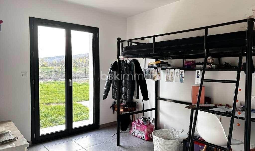 Pavillon de 80 m² - 32a4abcb-d13c-48a2-8735-2db3bb82dd3d.jpeg