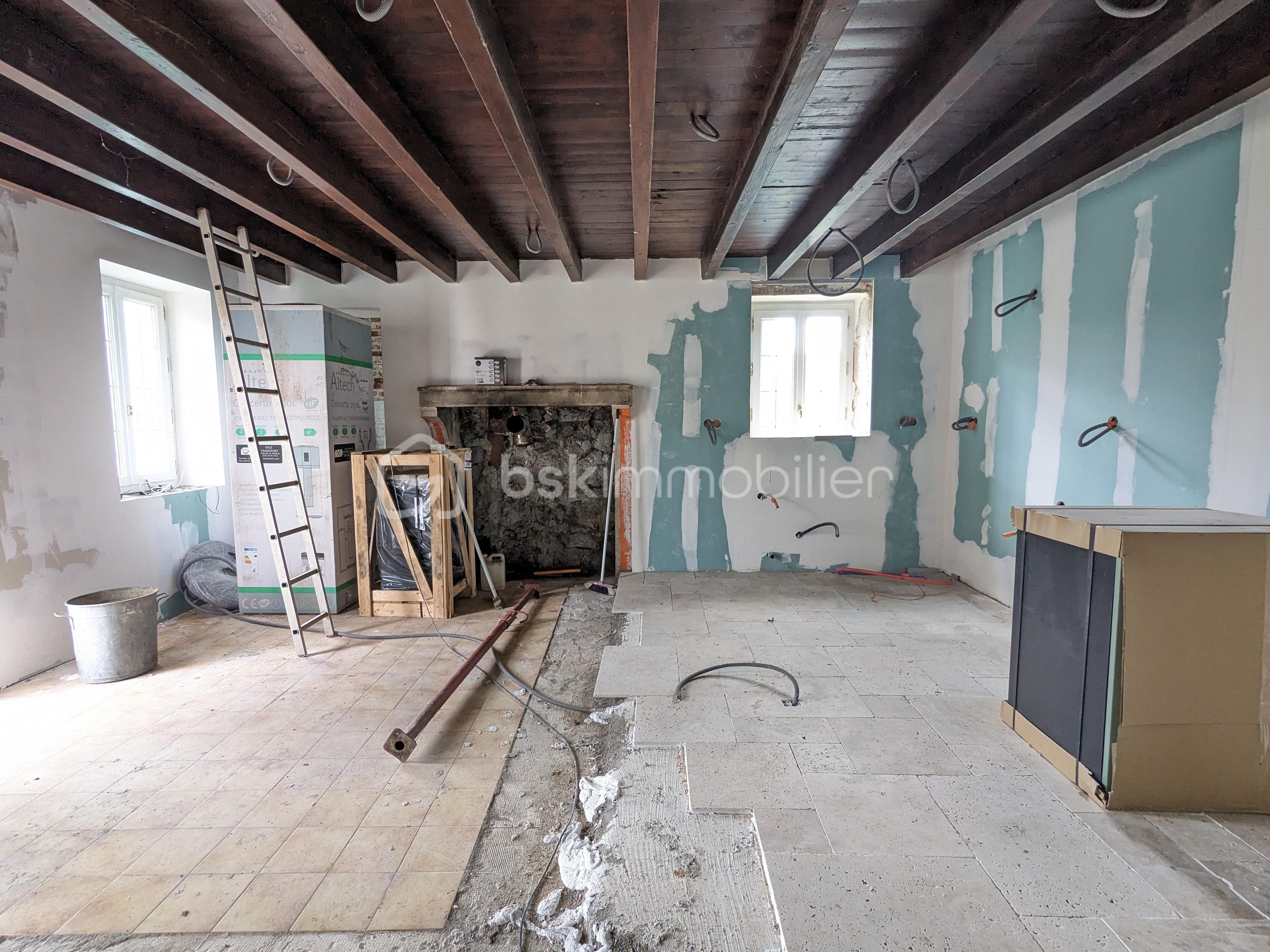 Maison en pierre de 105 m² - PXL_20240420_134916204.jpg