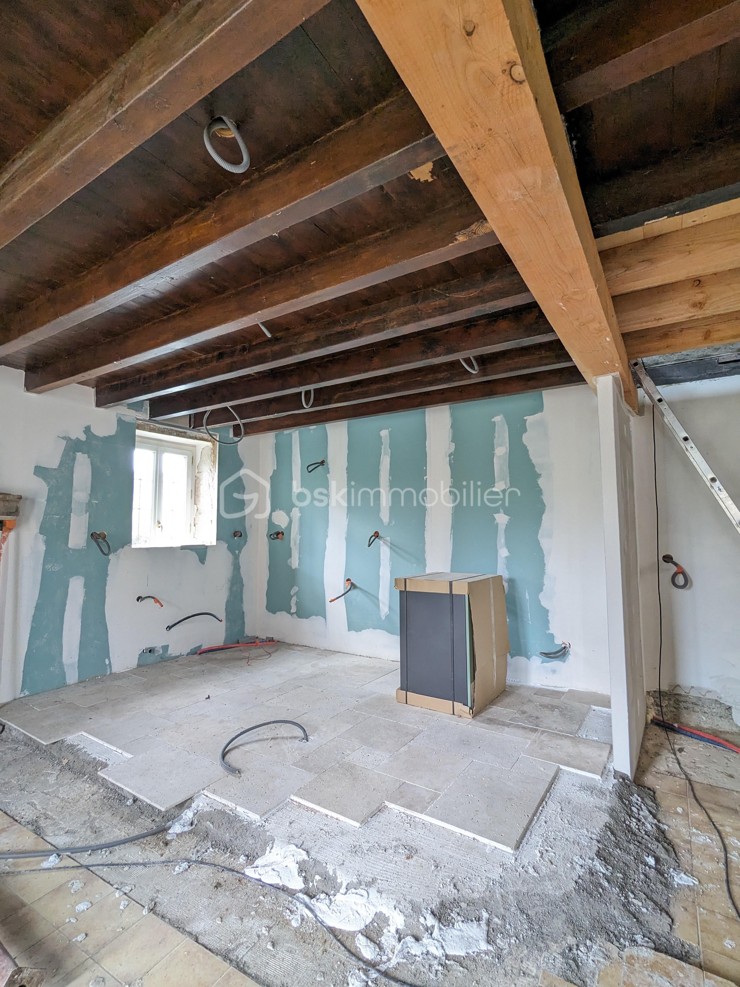 Maison en pierre de 105 m² - PXL_20240420_134902066.jpg