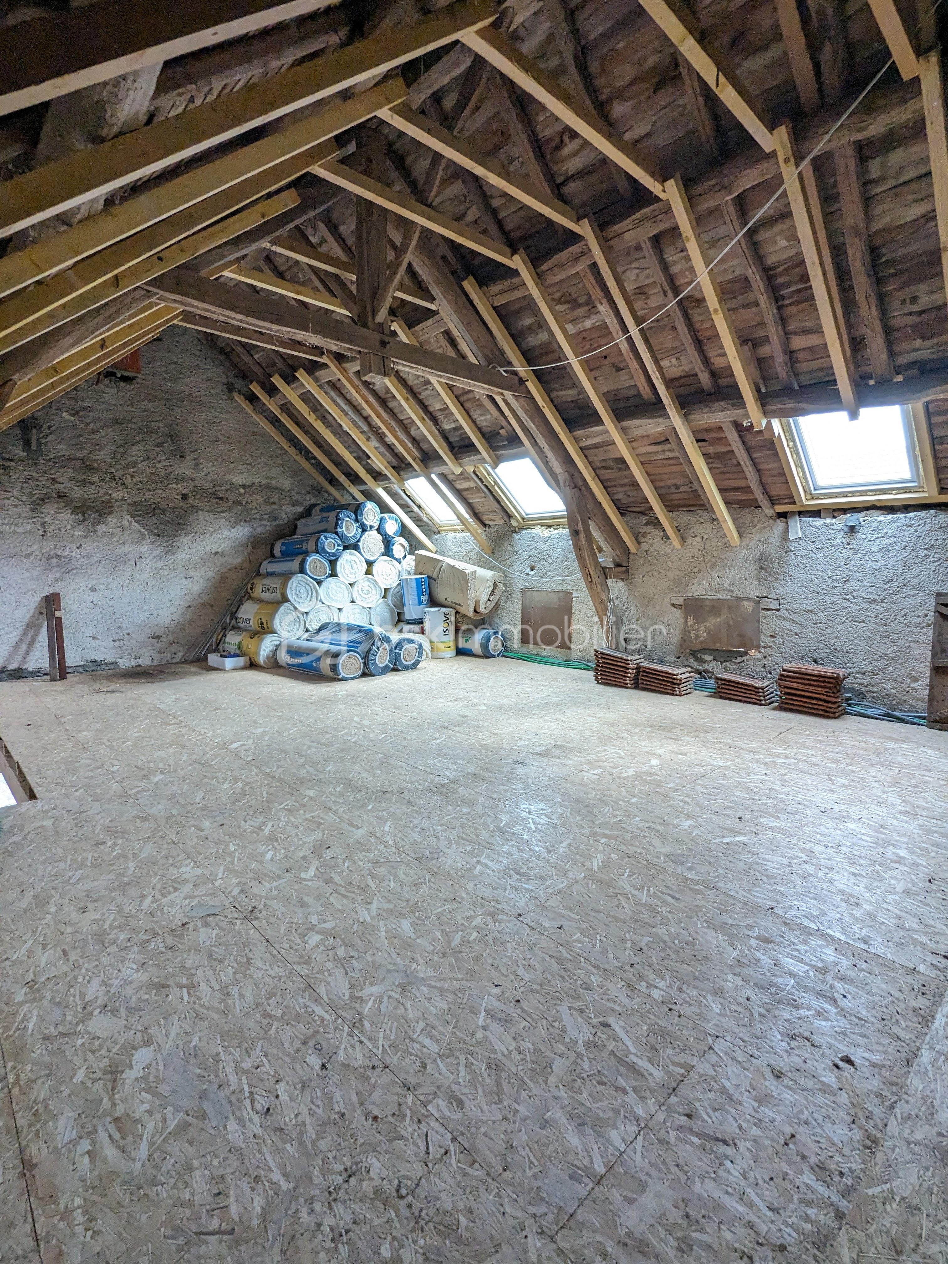 Maison en pierre de 105 m² - PXL_20240420_135046504.jpg