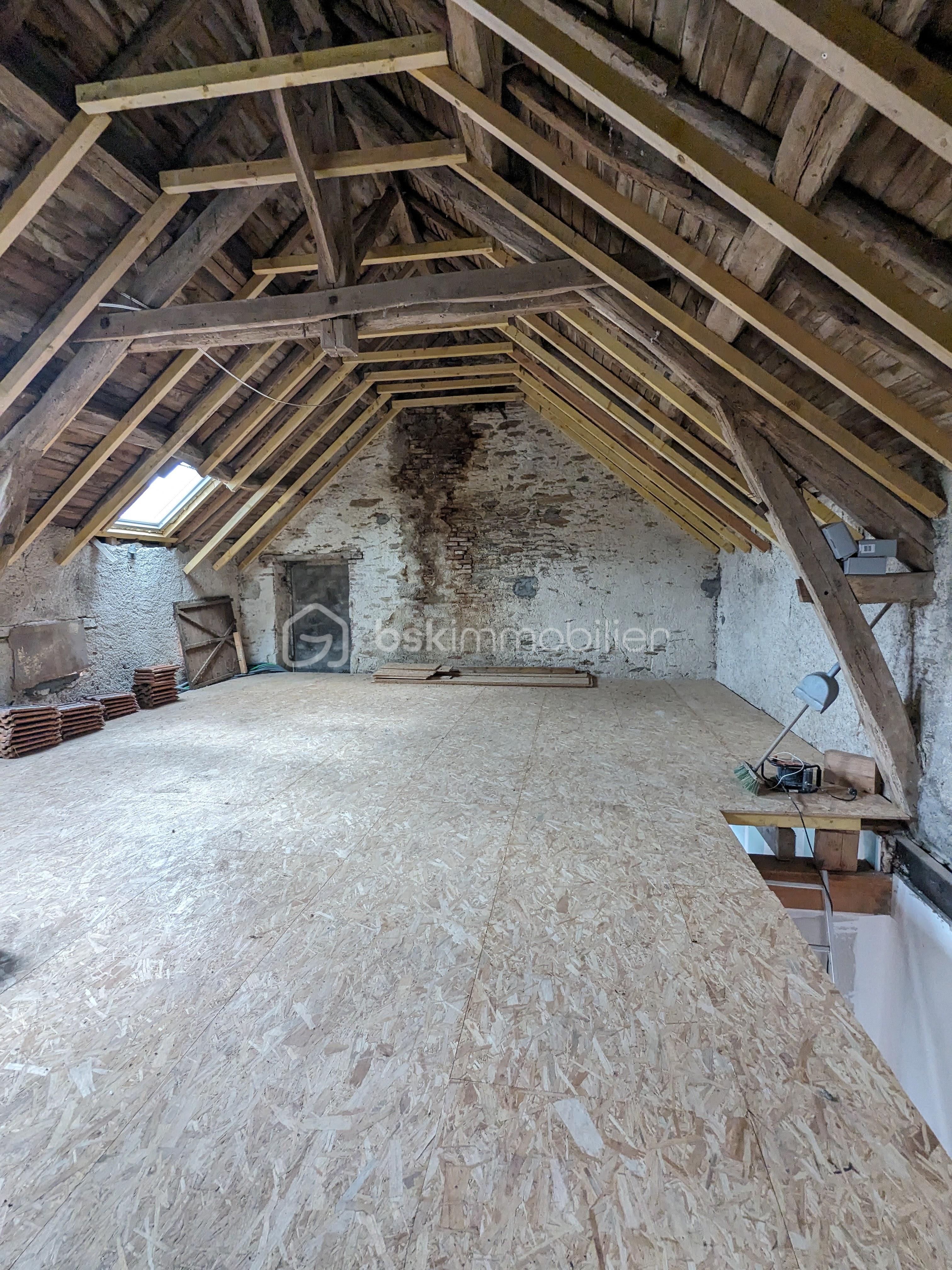 Maison en pierre de 105 m² - PXL_20240420_135101066.jpg