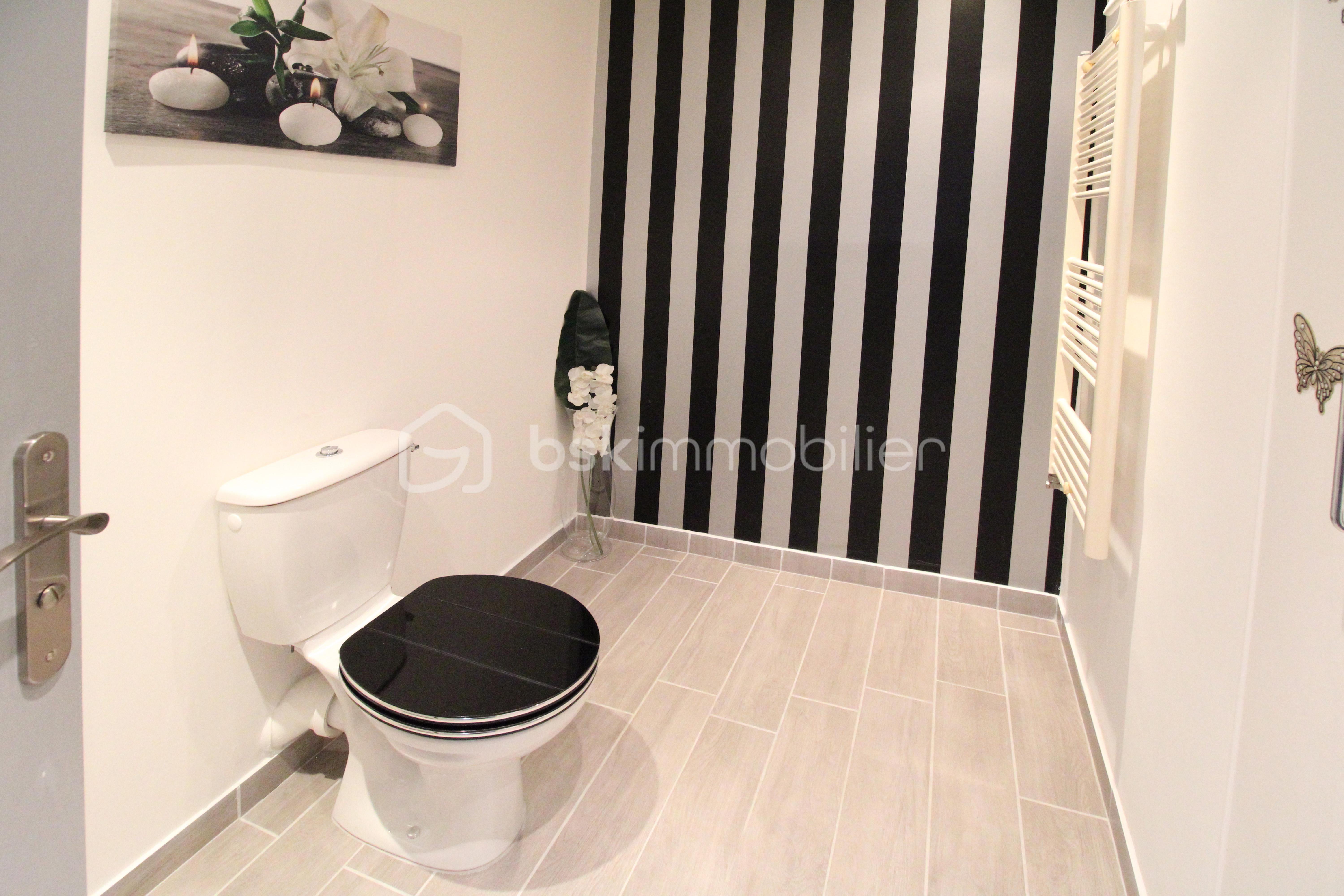 Maison de 150 m² - WC.jpg